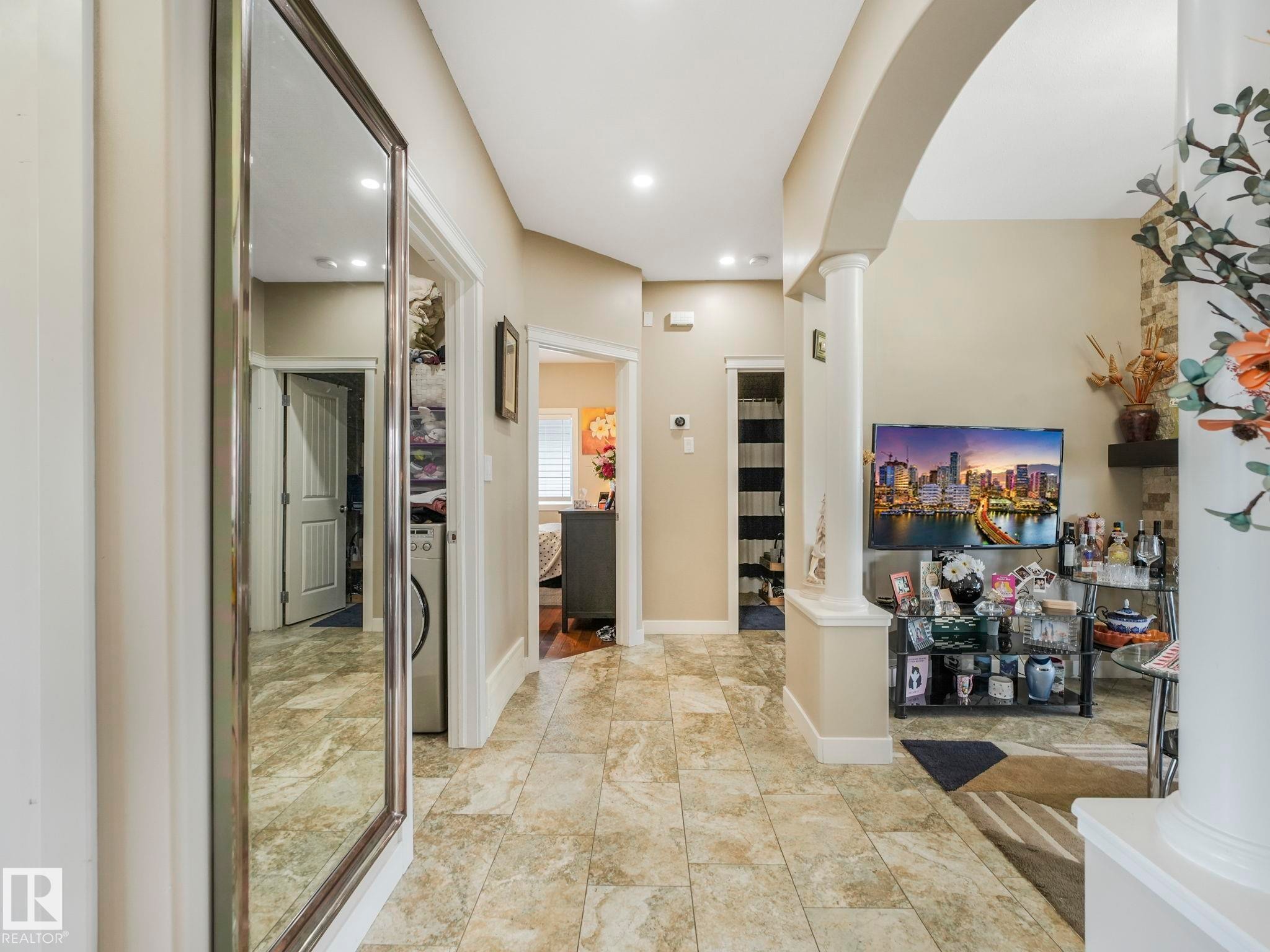 876 Hodgins Road, Edmonton, AB - Indoor Photo Showing Other Room