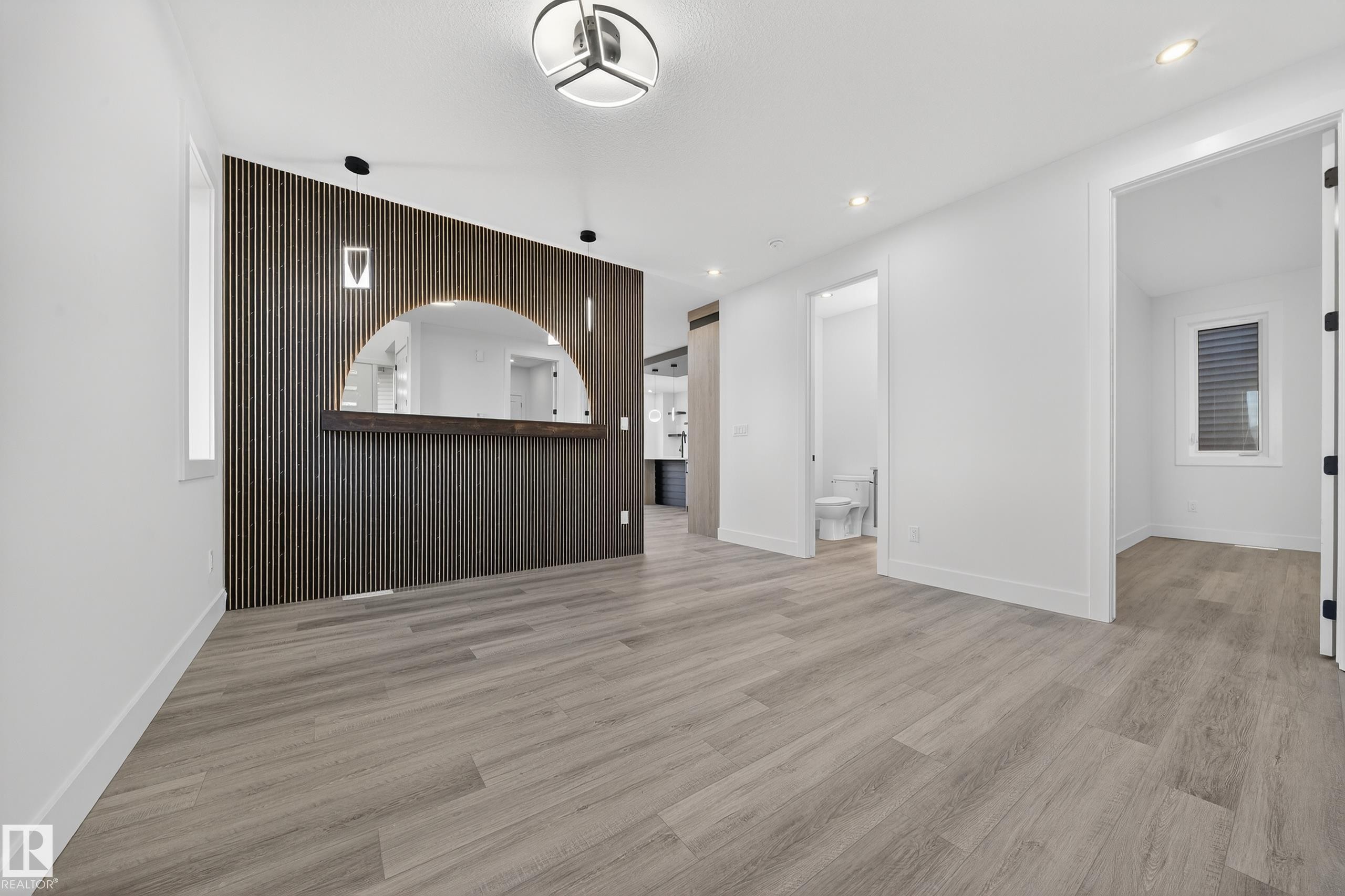 2010 Collip Crescent Sw, Edmonton, AB - Indoor Photo Showing Other Room