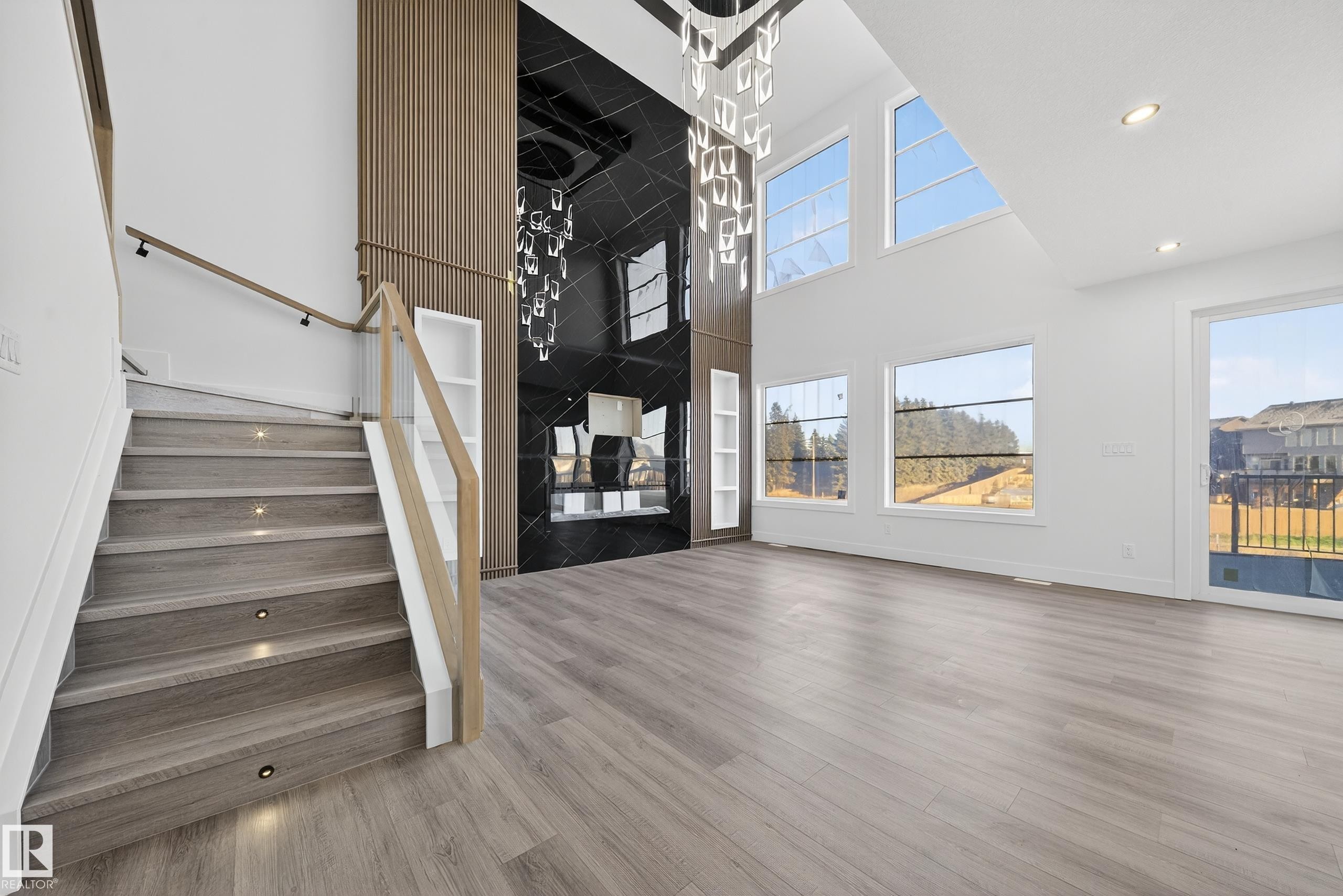 2010 Collip Crescent Sw, Edmonton, AB - Indoor Photo Showing Other Room