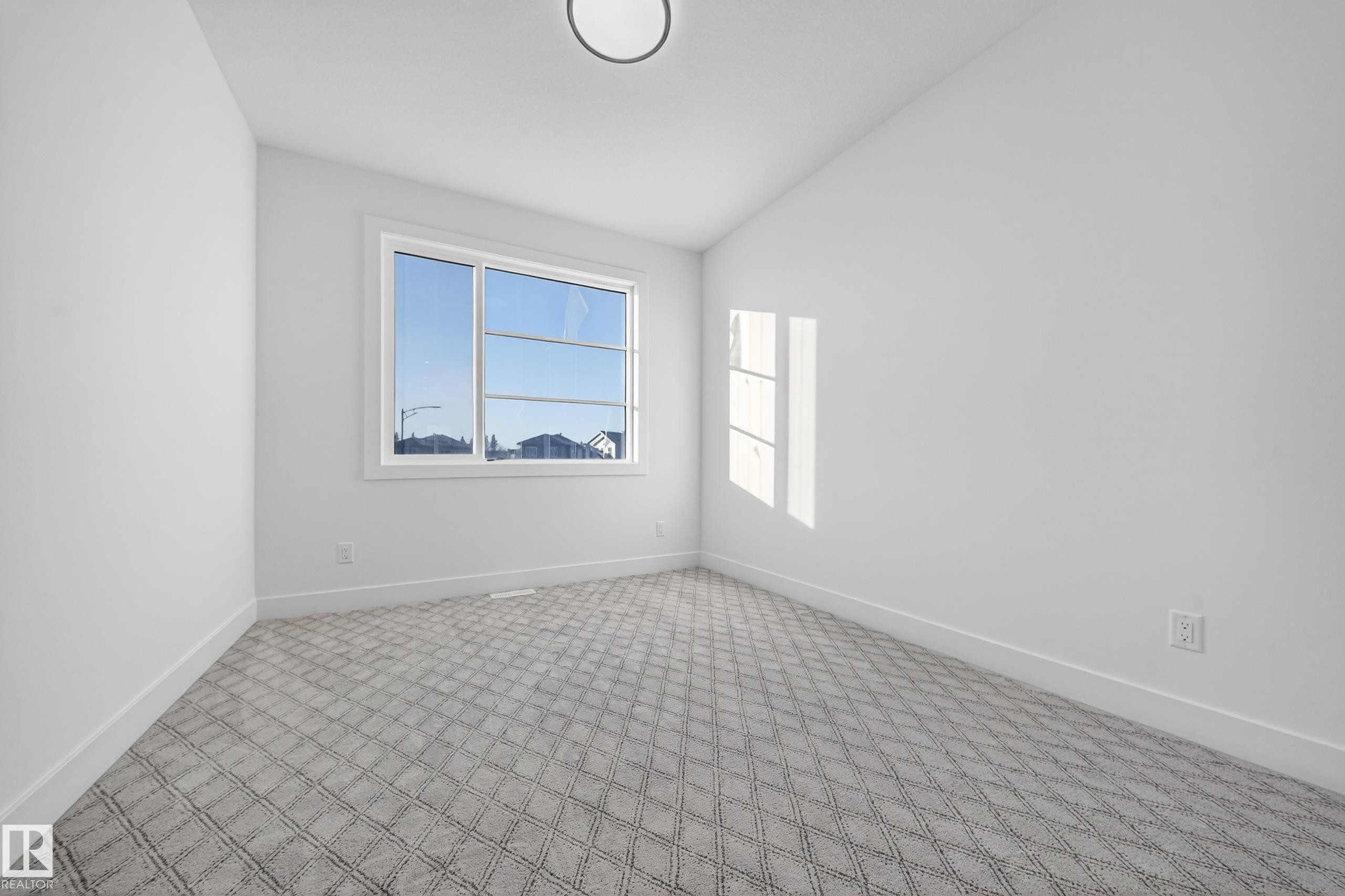 2010 Collip Crescent Sw, Edmonton, AB - Indoor Photo Showing Other Room