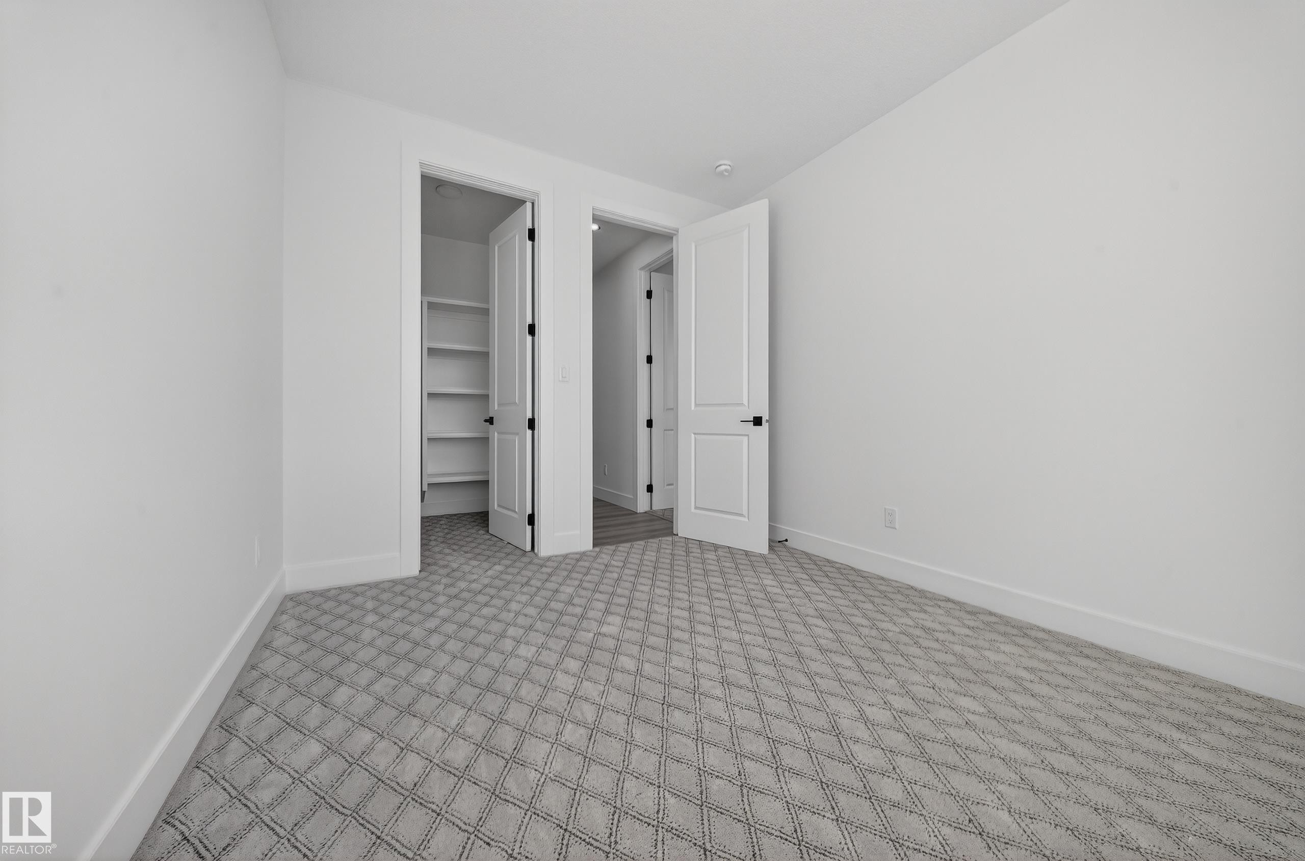 2010 Collip Crescent Sw, Edmonton, AB - Indoor Photo Showing Other Room