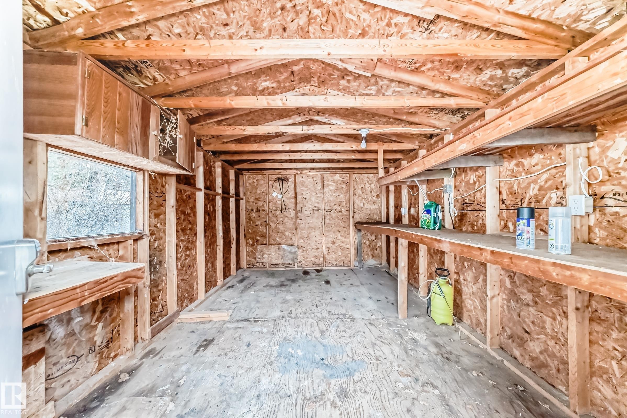 17104 85 Avenue, Edmonton, AB - Indoor