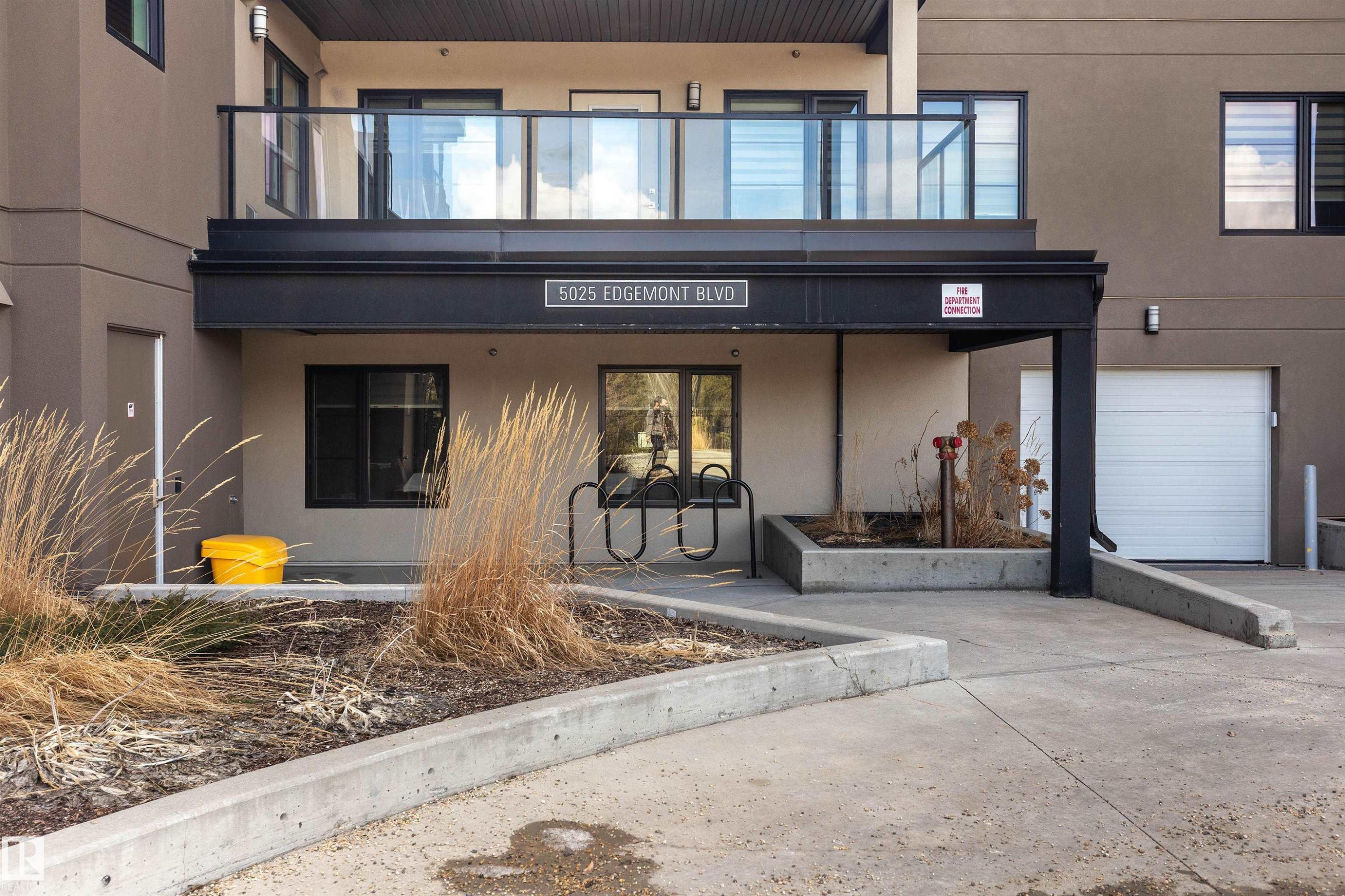 108 5025 Edgemont Boulevard, Edmonton, AB - Outdoor