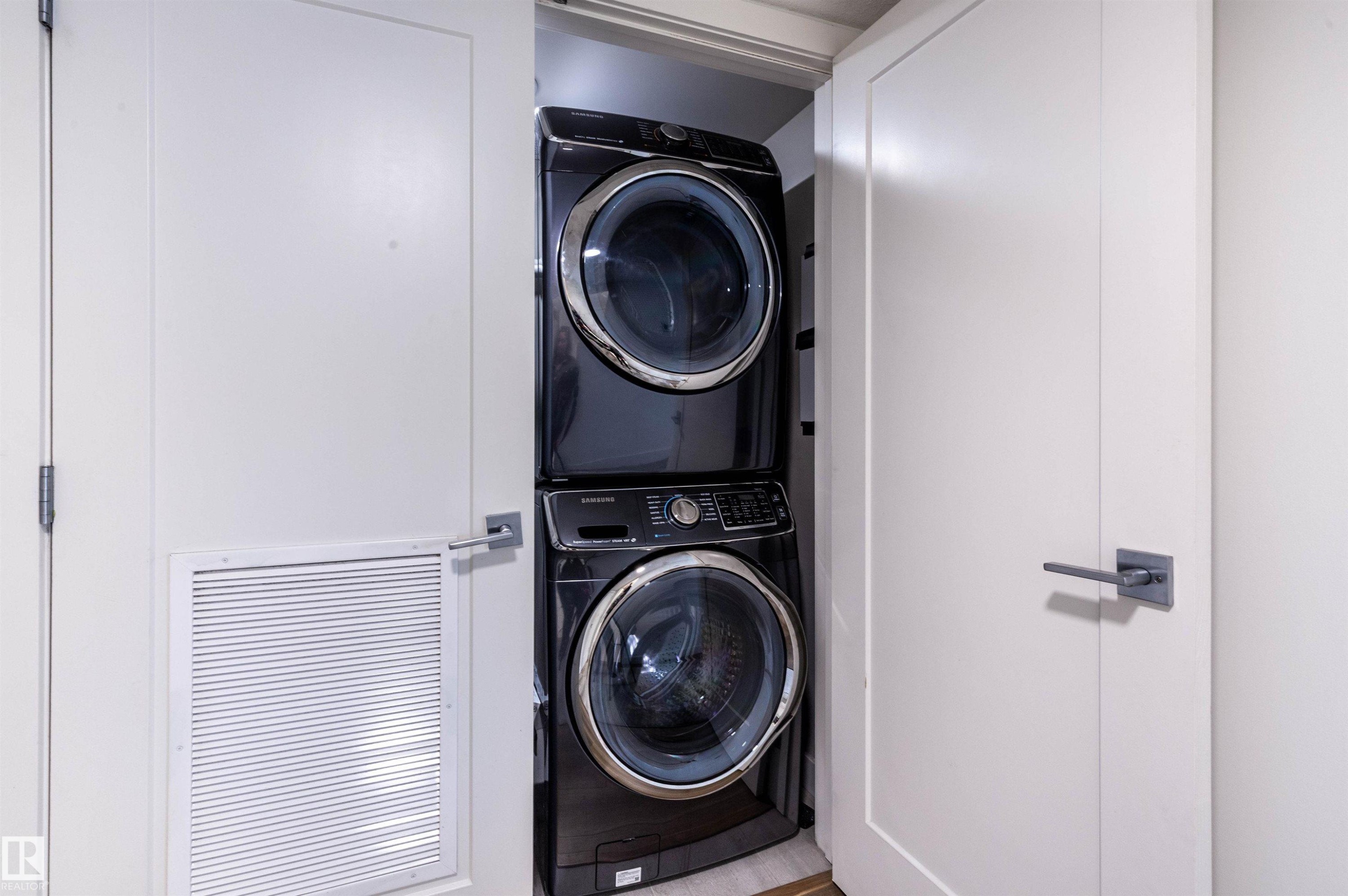108 5025 Edgemont Boulevard, Edmonton, AB - Indoor Photo Showing Laundry Room