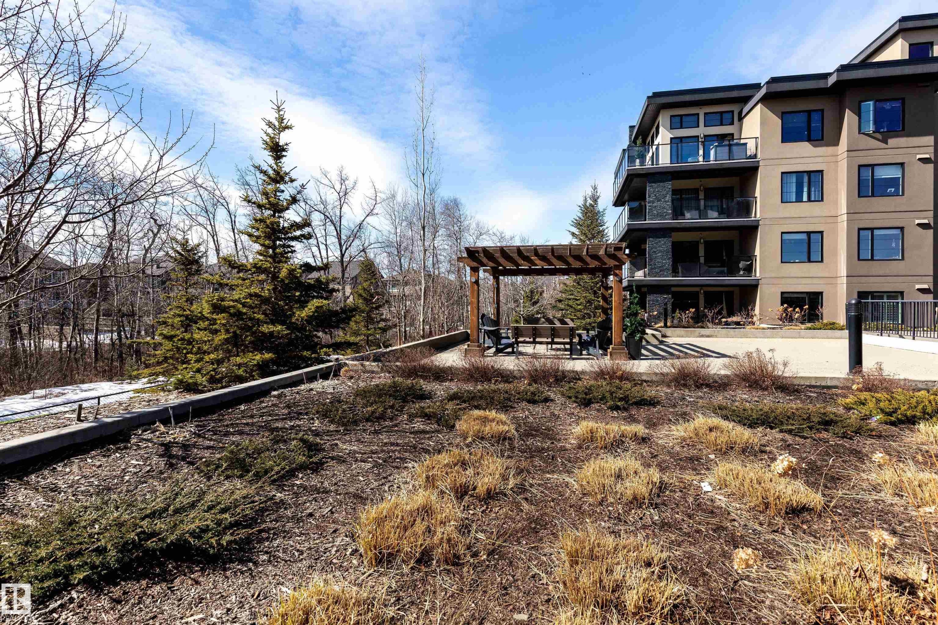 108 5025 Edgemont Boulevard, Edmonton, AB - Outdoor