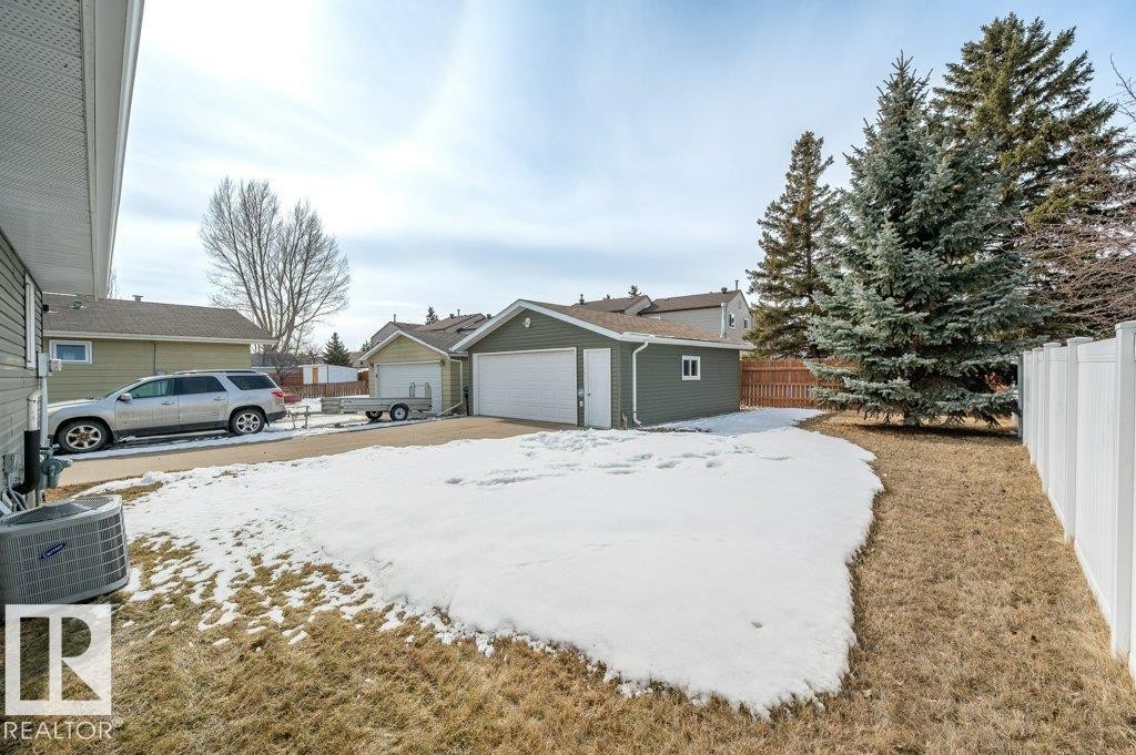 14210 22A Street, Edmonton, AB - Outdoor