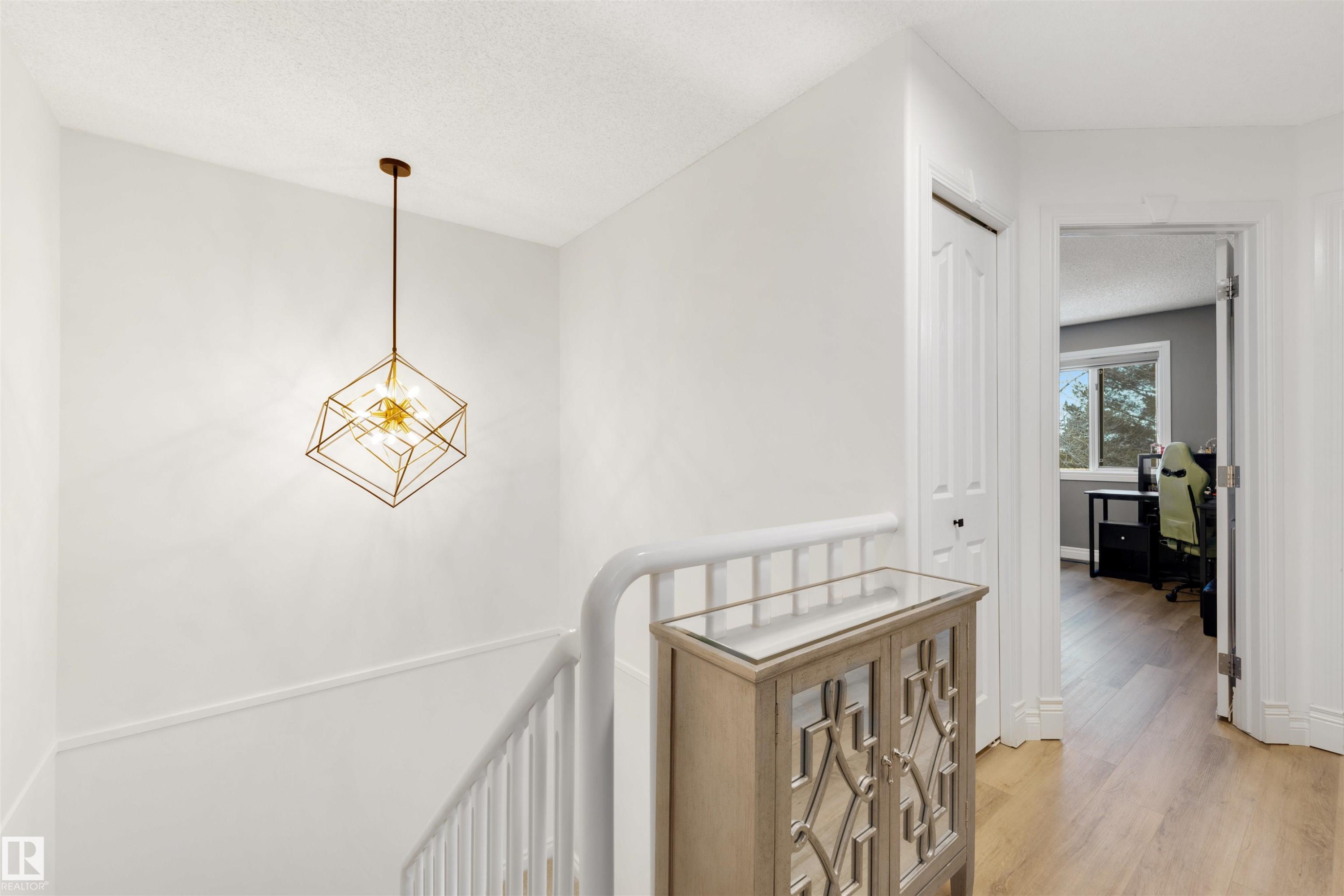 23 882 Ryan Place, Edmonton, AB - Indoor Photo Showing Other Room