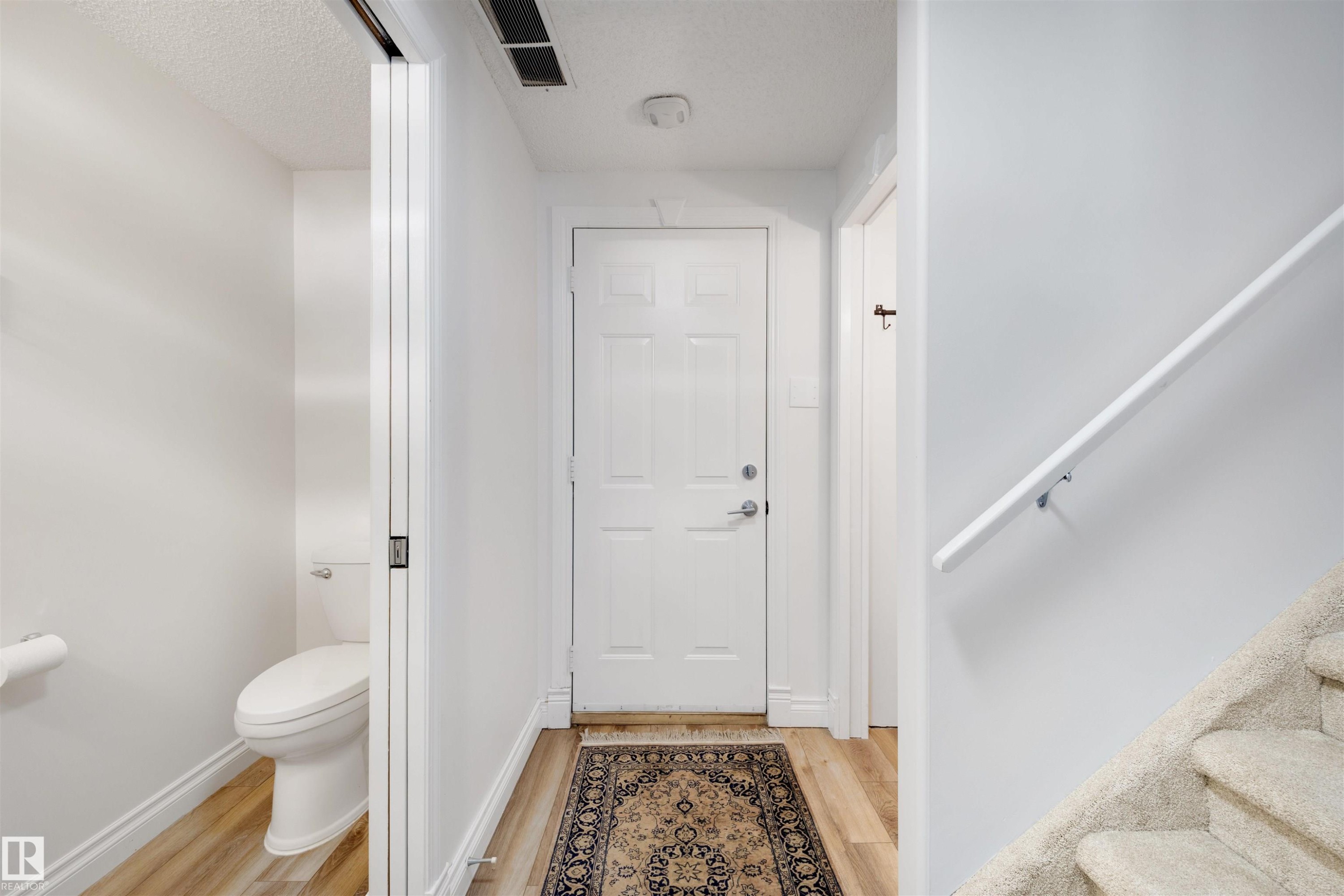 23 882 Ryan Place, Edmonton, AB - Indoor