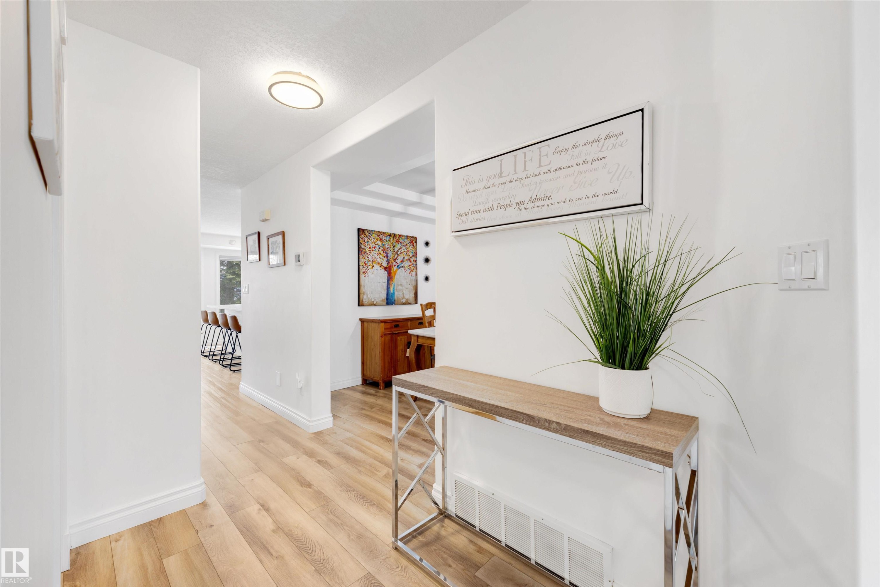 23 882 Ryan Place, Edmonton, AB - Indoor Photo Showing Other Room