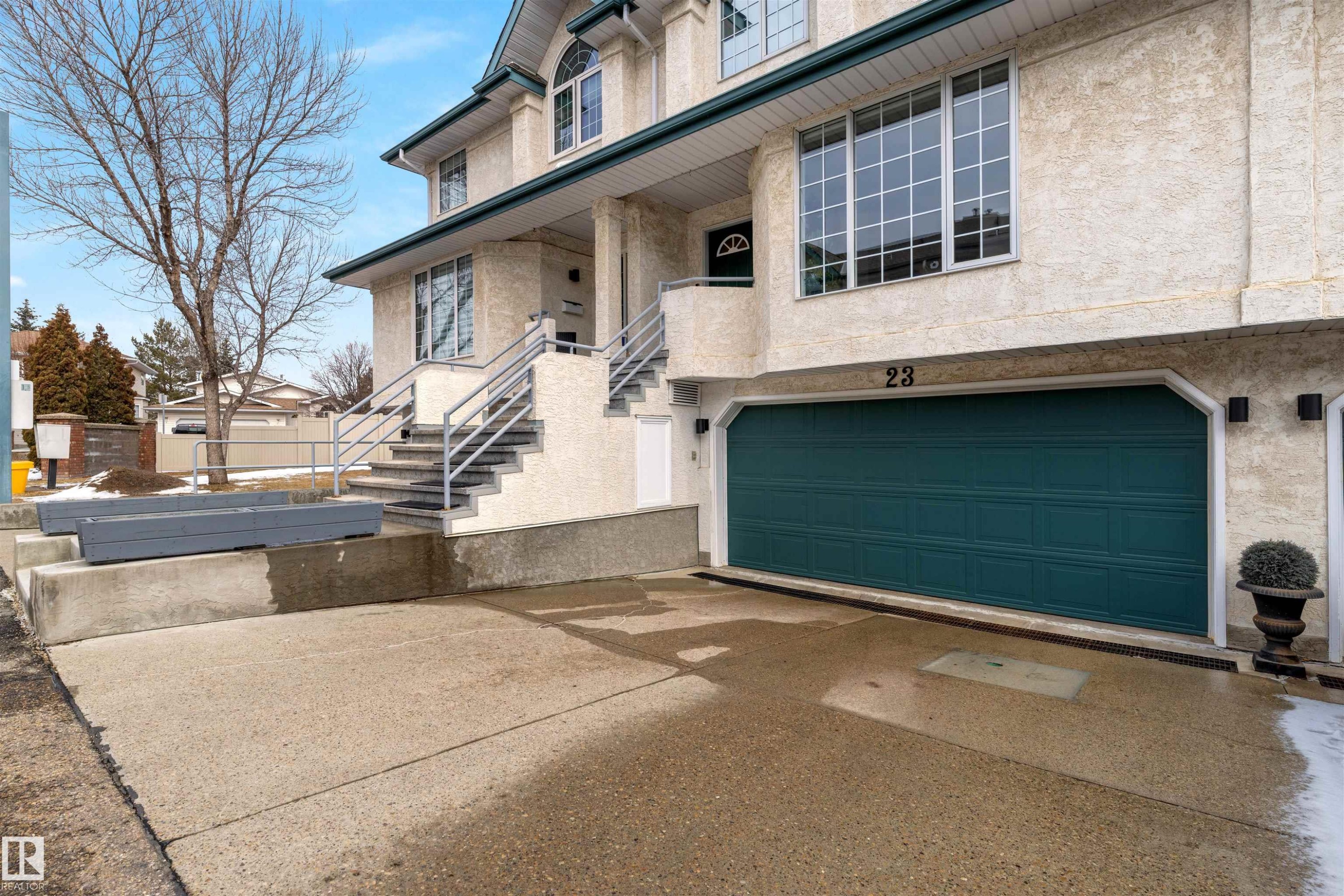 23 882 Ryan Place, Edmonton, AB - Outdoor