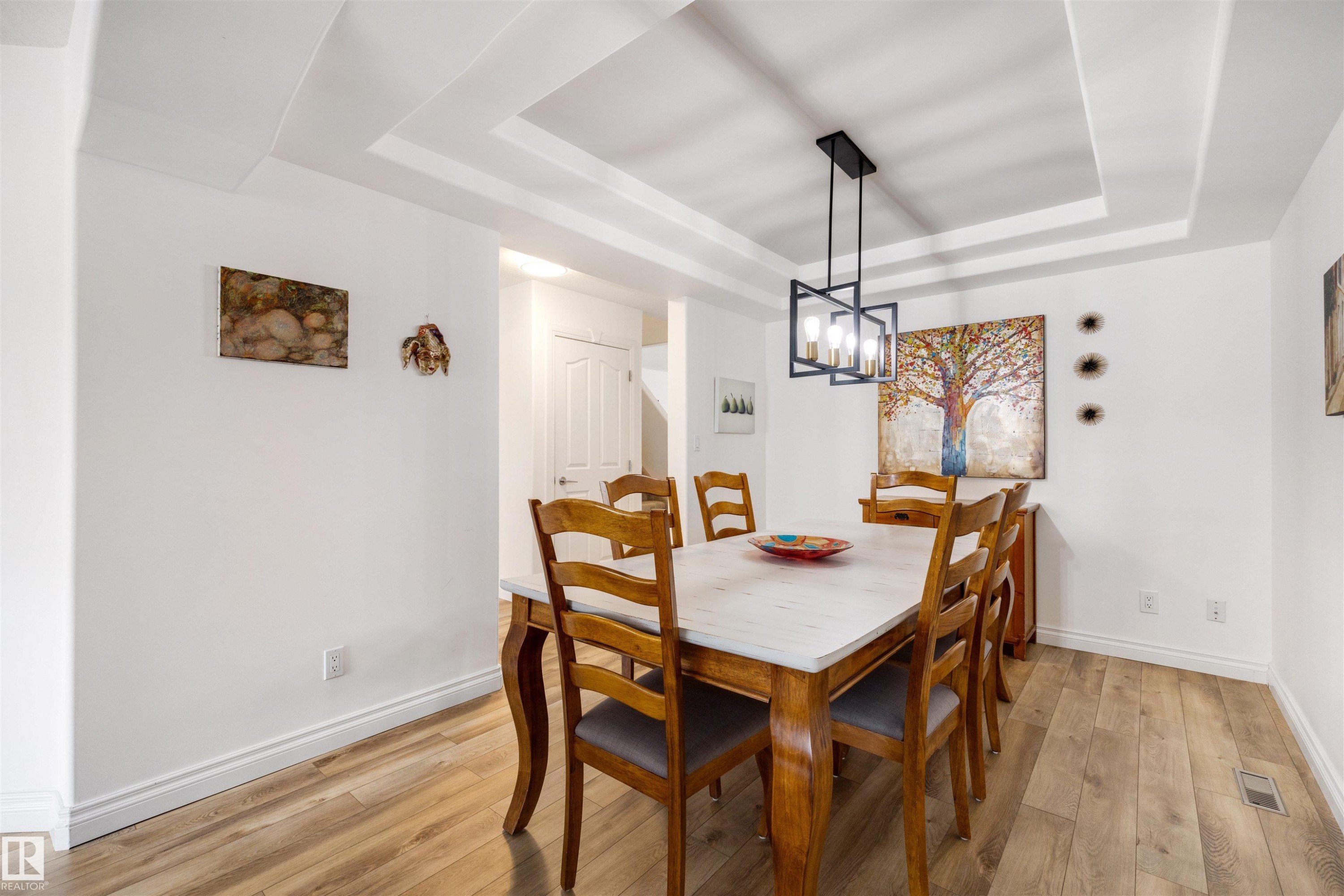 23 882 Ryan Place, Edmonton, AB - Indoor Photo Showing Dining Room