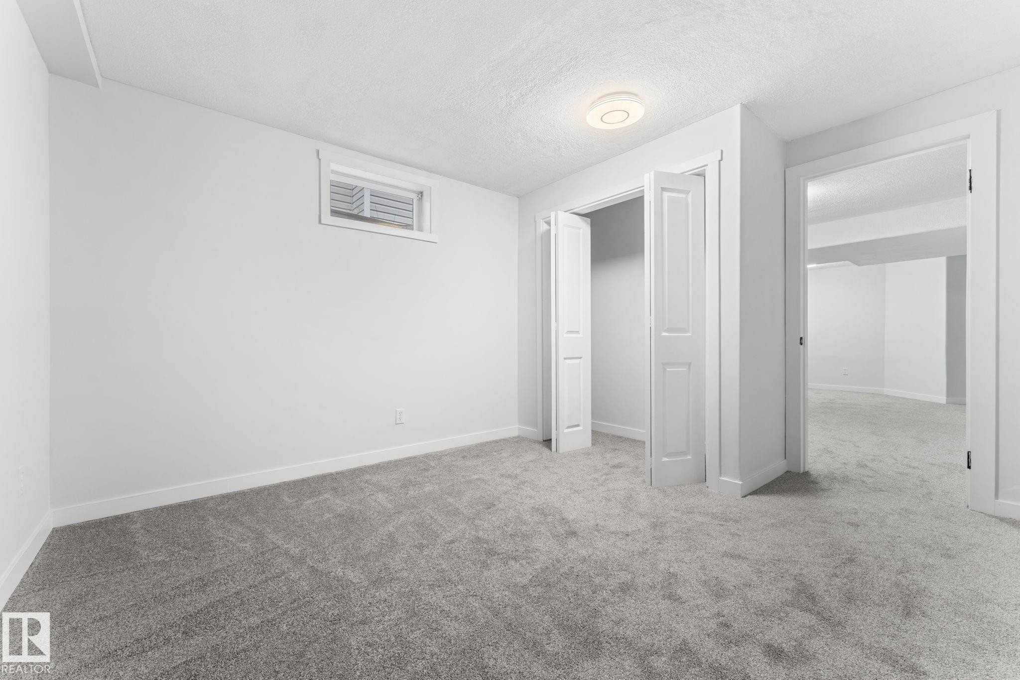 362 Blackburn Drive, Edmonton, AB - Indoor Photo Showing Other Room