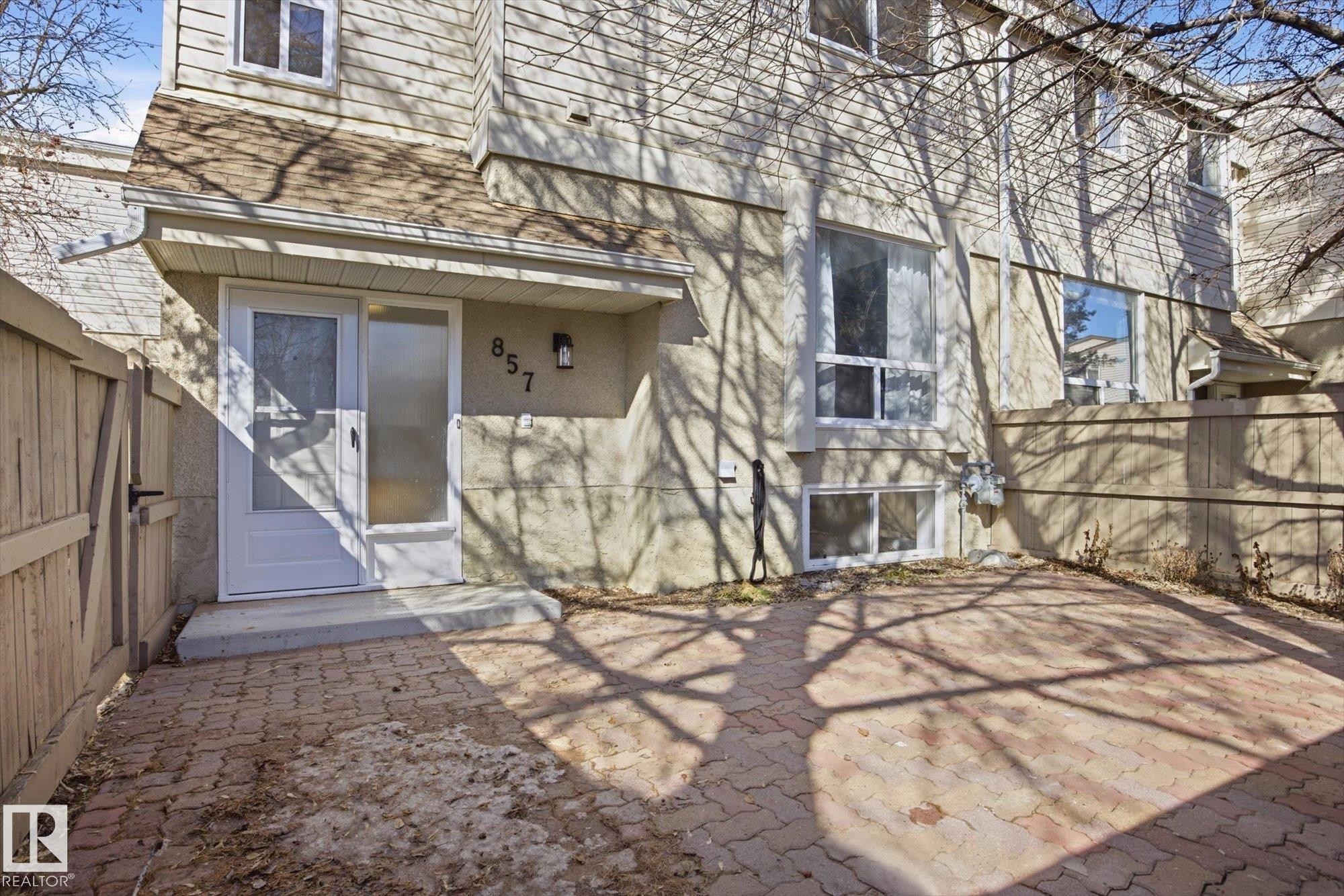 857 Erin Place, Edmonton, AB - Outdoor