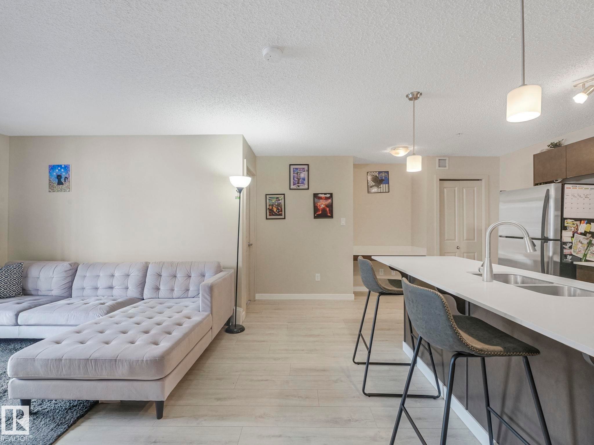 110 508 Albany Way, Edmonton, AB - Indoor Photo Showing Other Room