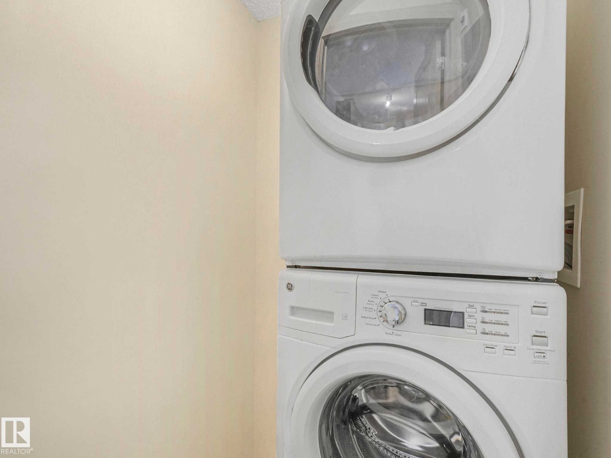 110 508 Albany Way, Edmonton, AB - Indoor Photo Showing Laundry Room