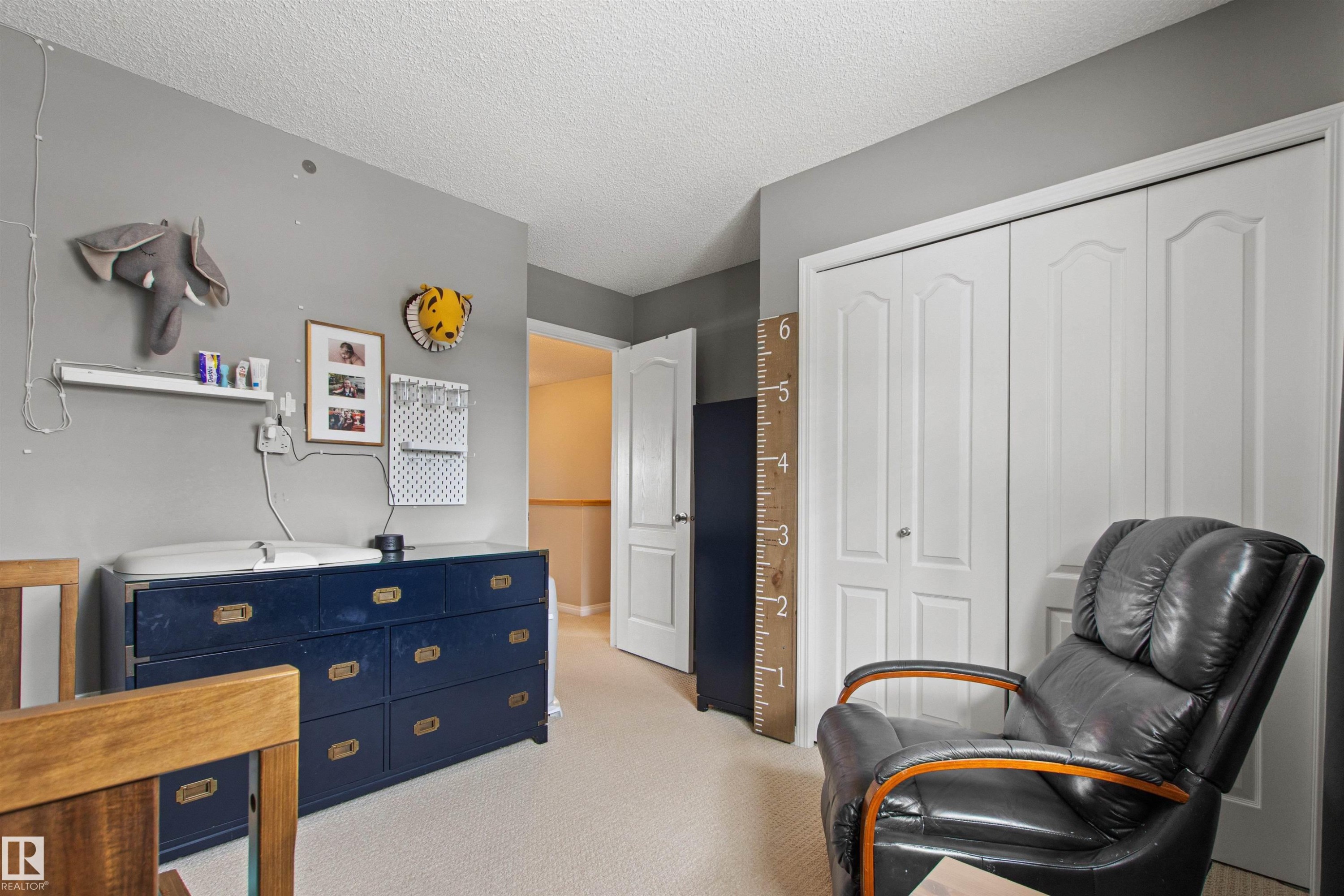 607 77 Street, Edmonton, AB - Indoor Photo Showing Bathroom