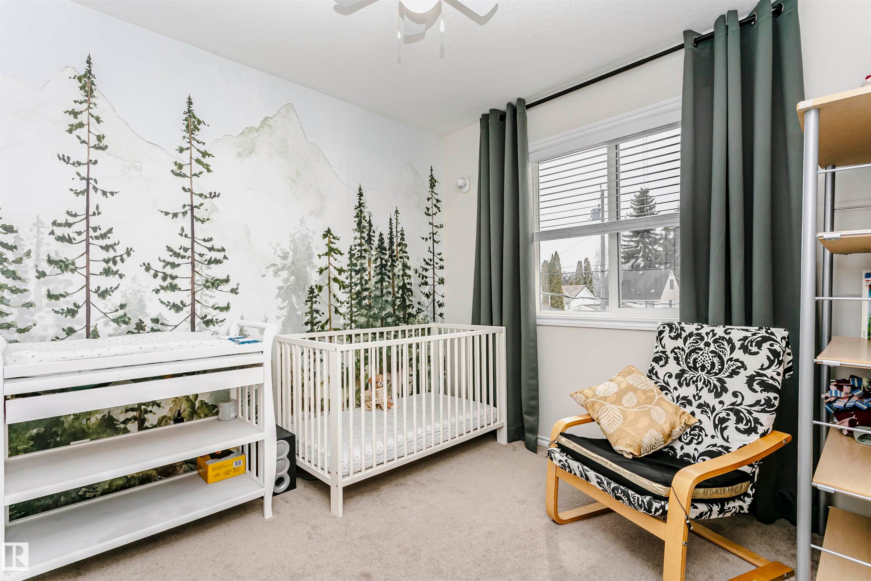 9359 74 Avenue, Edmonton, AB - Indoor Photo Showing Bedroom