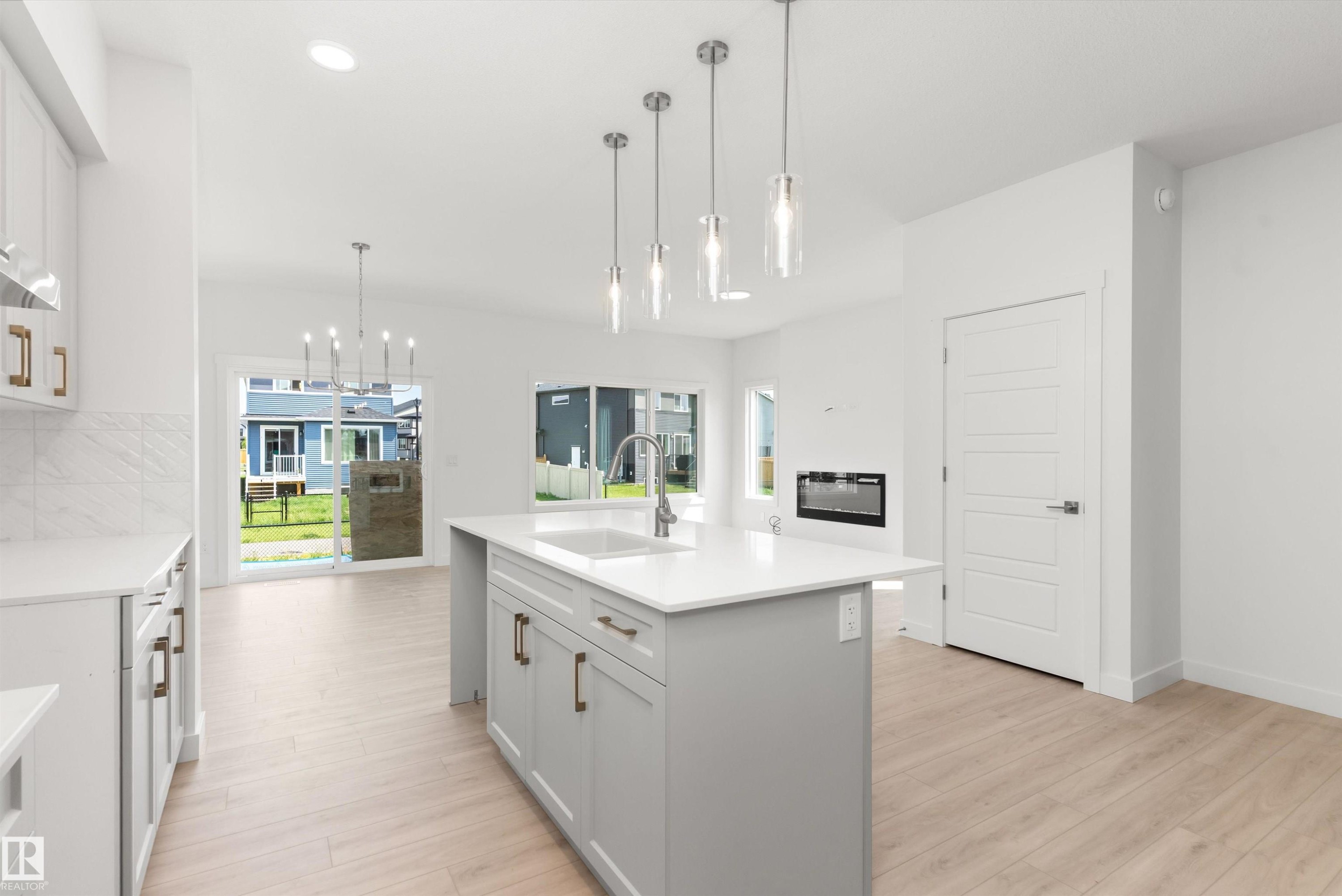 5047 Cawsey Link Sw, Edmonton, AB - Indoor Photo Showing Kitchen With Upgraded Kitchen