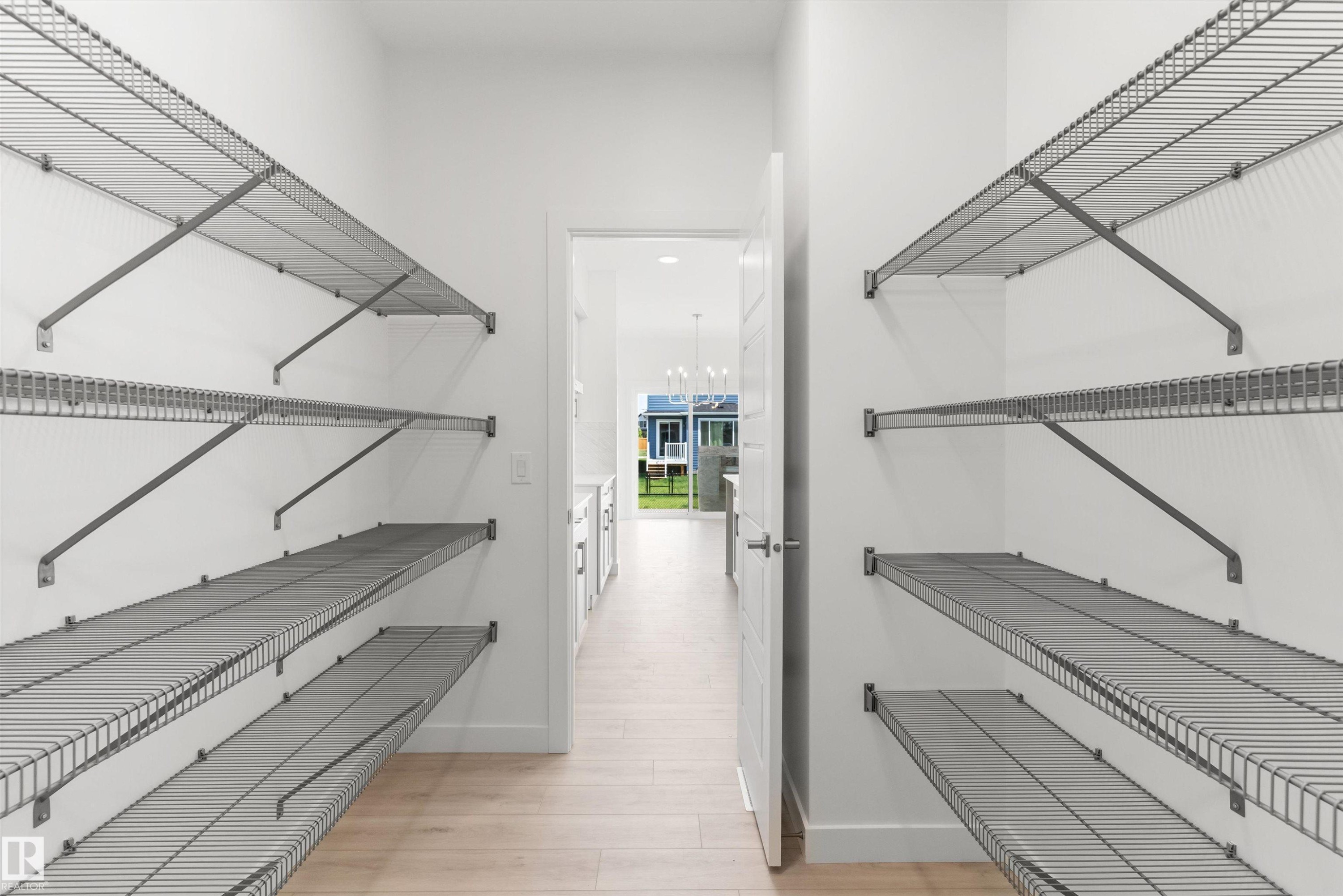 5047 Cawsey Link Sw, Edmonton, AB - Indoor With Storage