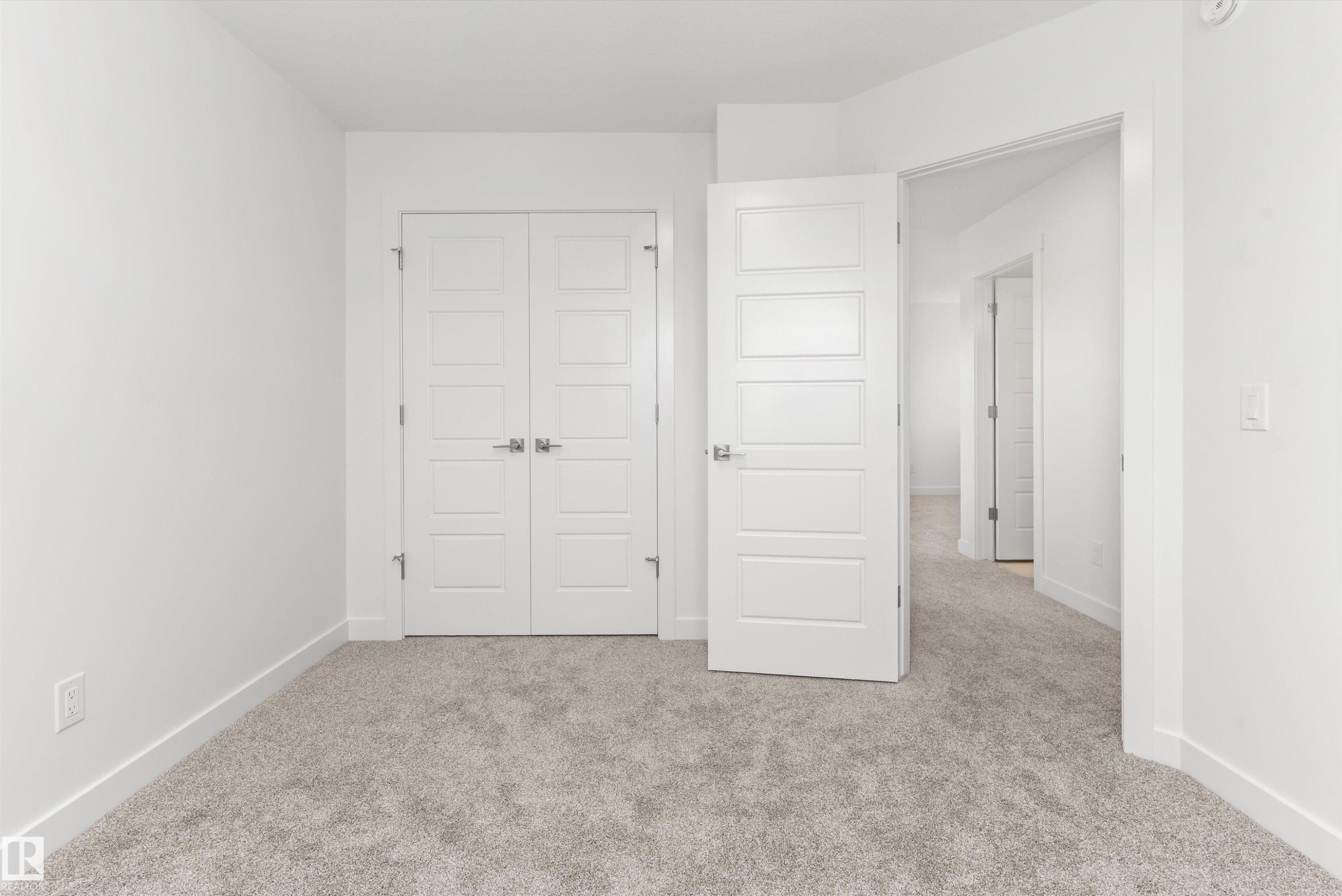 5047 Cawsey Link Sw, Edmonton, AB - Indoor Photo Showing Other Room