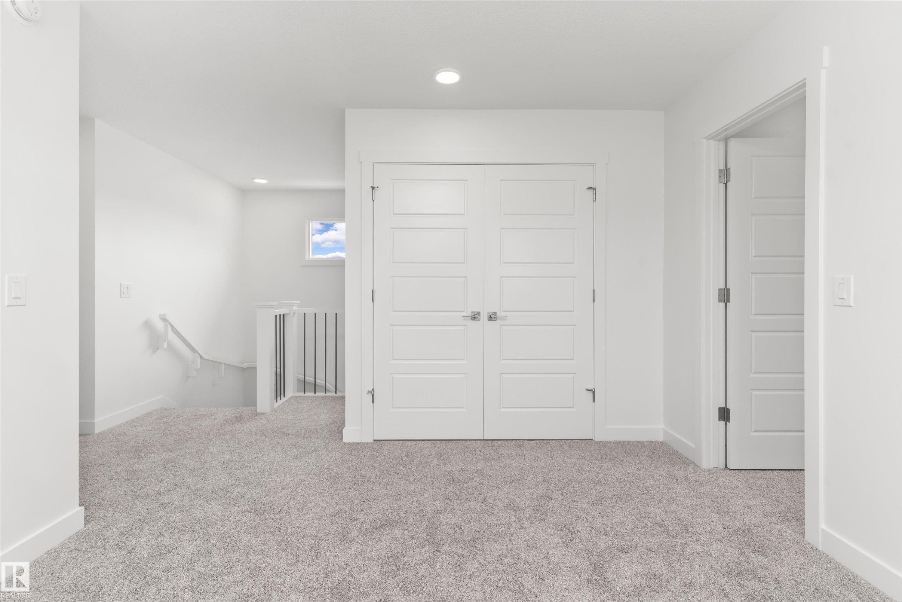 5047 Cawsey Link Sw, Edmonton, AB - Indoor Photo Showing Other Room