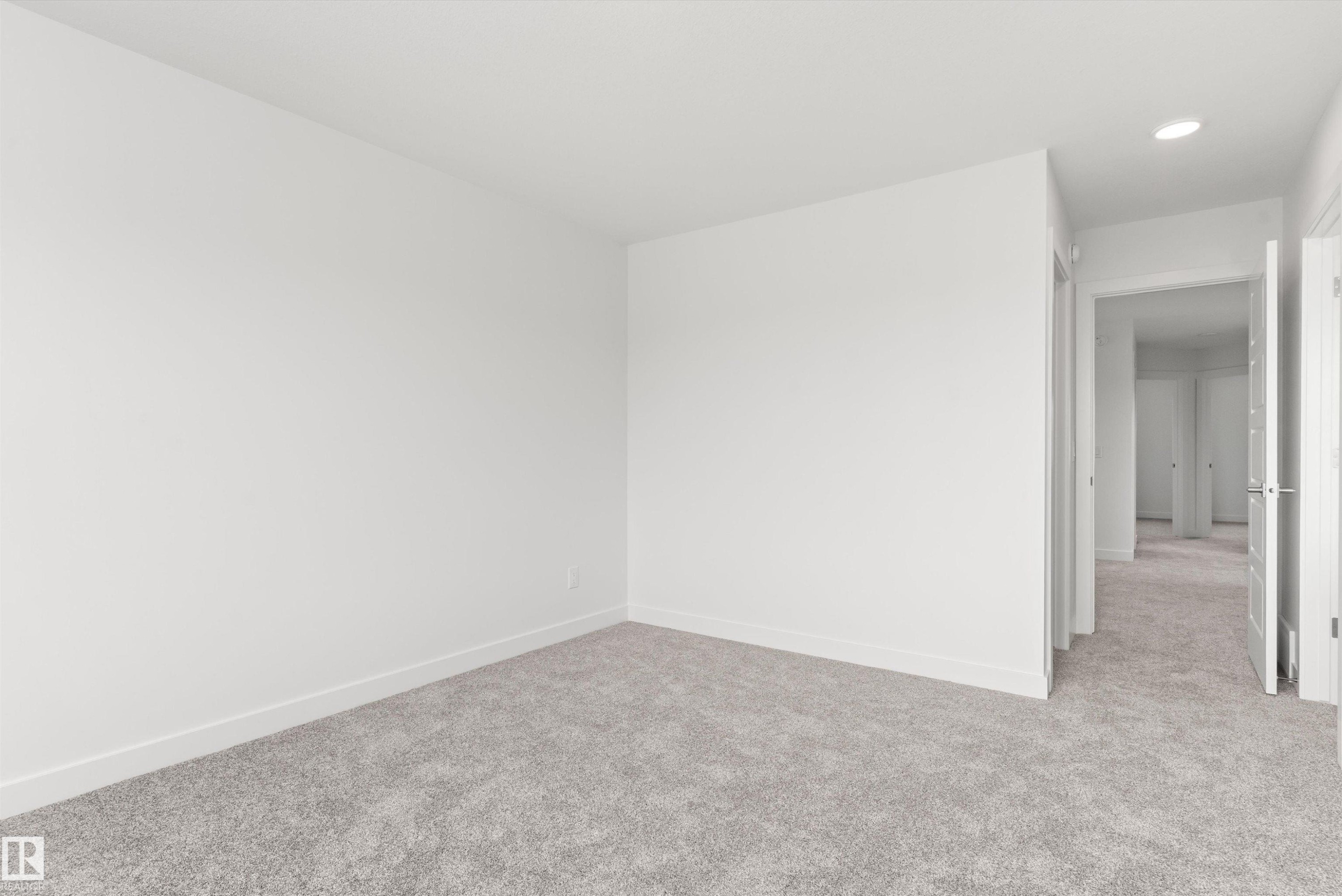 5047 Cawsey Link Sw, Edmonton, AB - Indoor Photo Showing Other Room