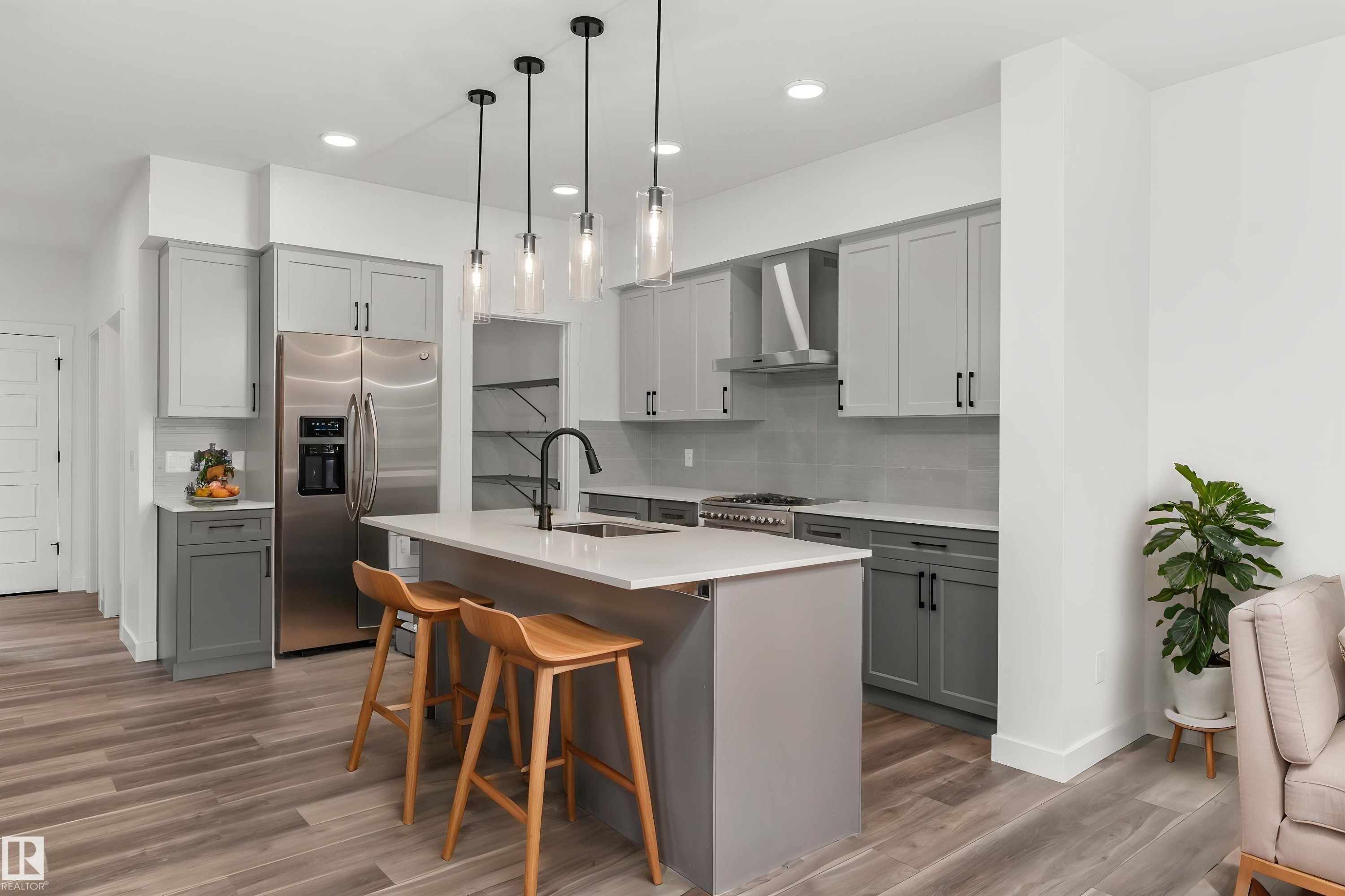 1048 Cristall Crescent, Edmonton, AB