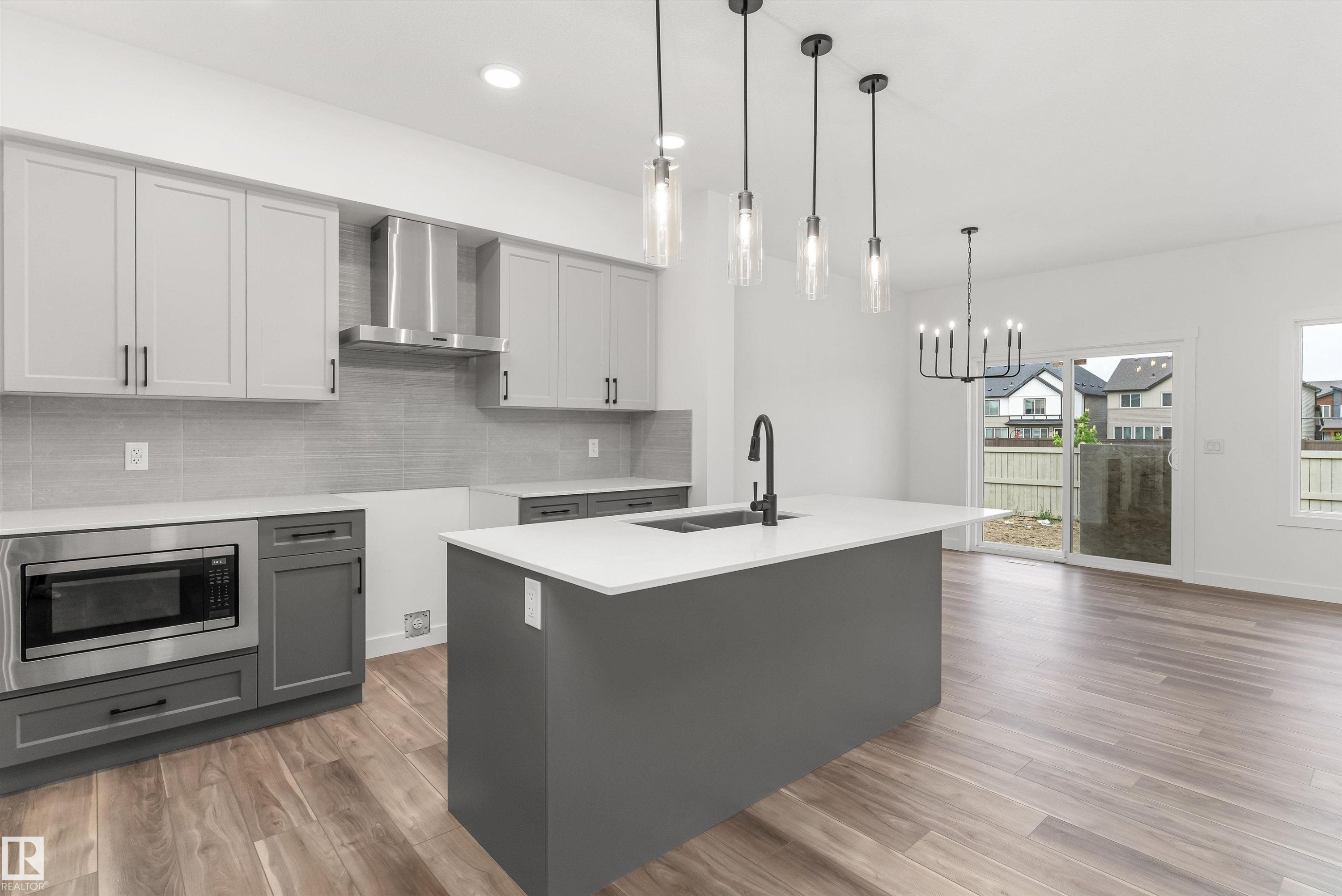1048 Cristall Crescent, Edmonton, AB