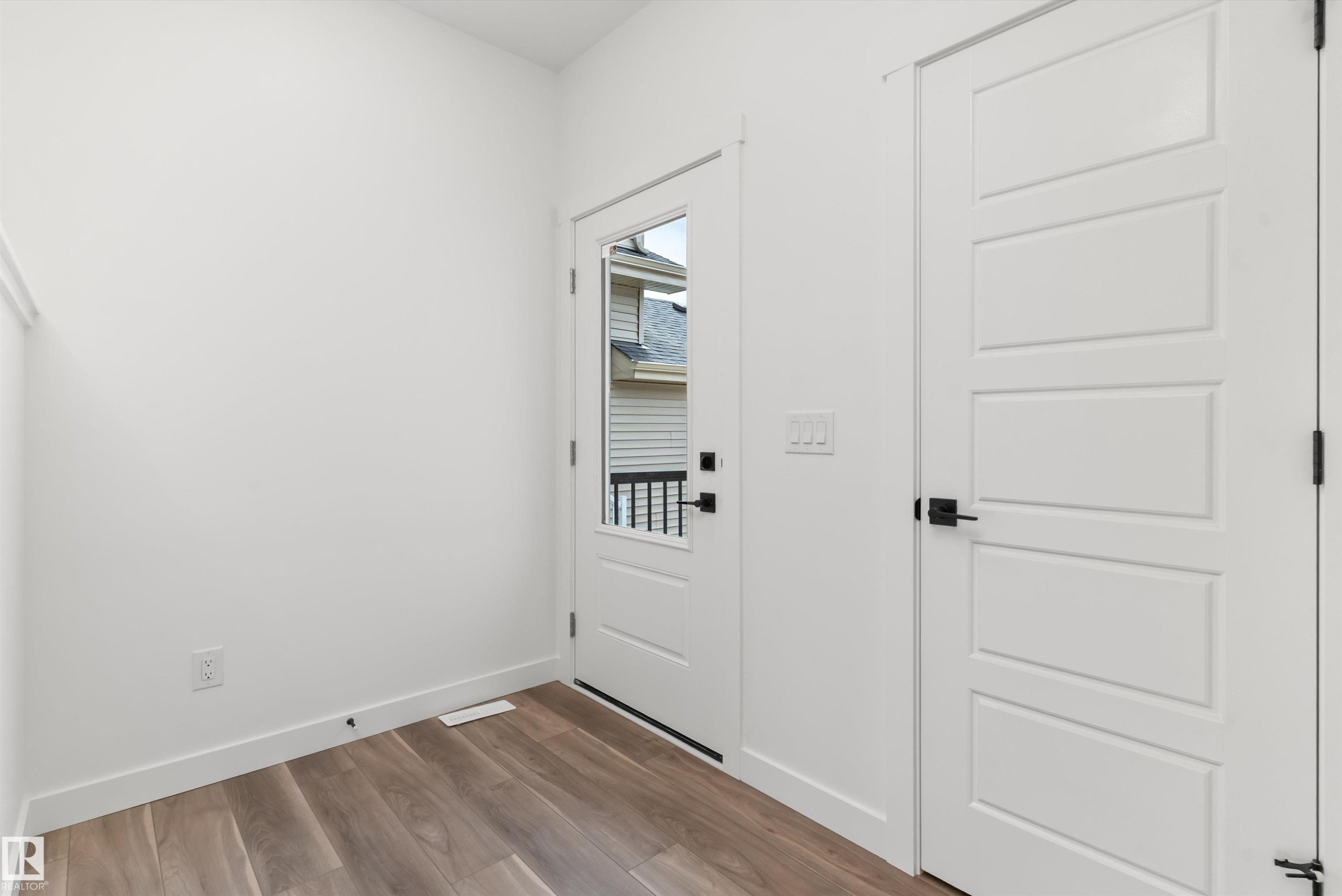 1048 Cristall Crescent, Edmonton, AB