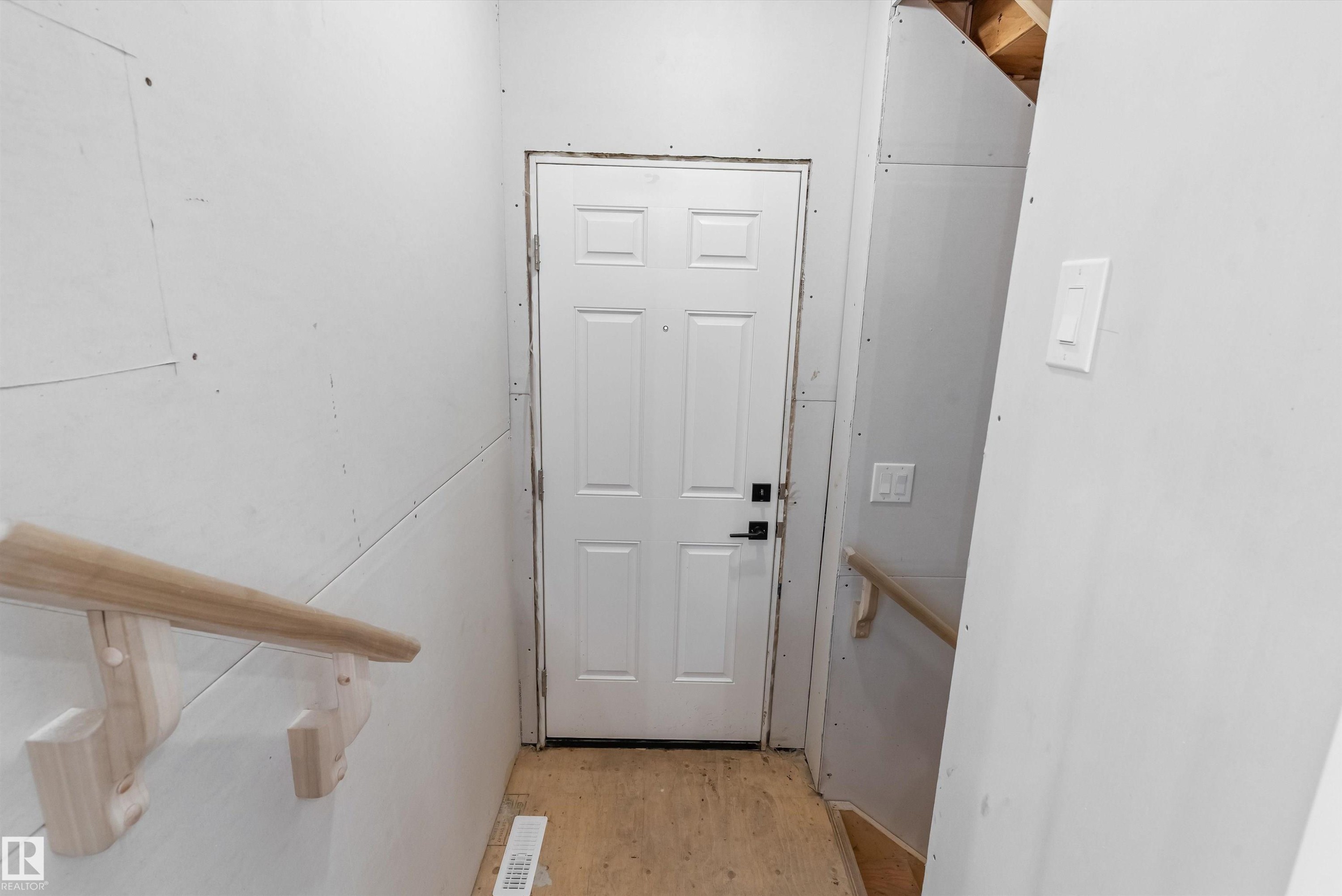 1048 Cristall Crescent, Edmonton, AB