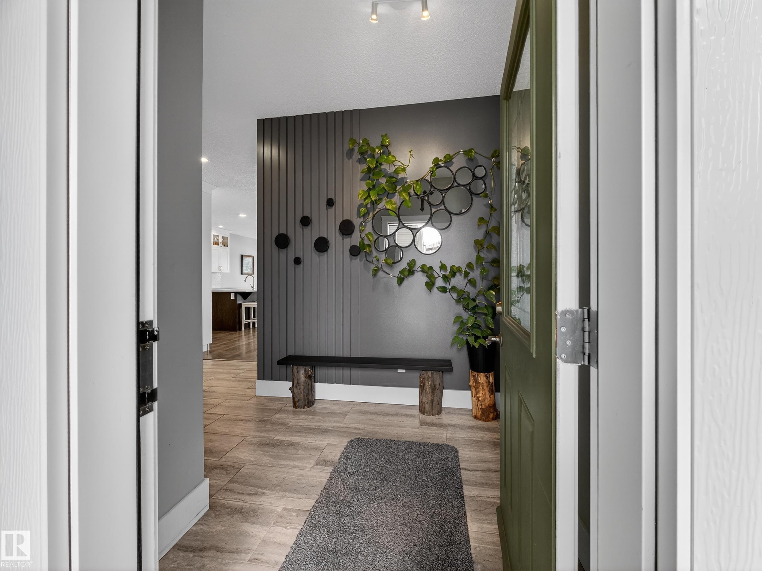 1047 Coopers Hawk Link Link, Edmonton, AB - Indoor Photo Showing Other Room