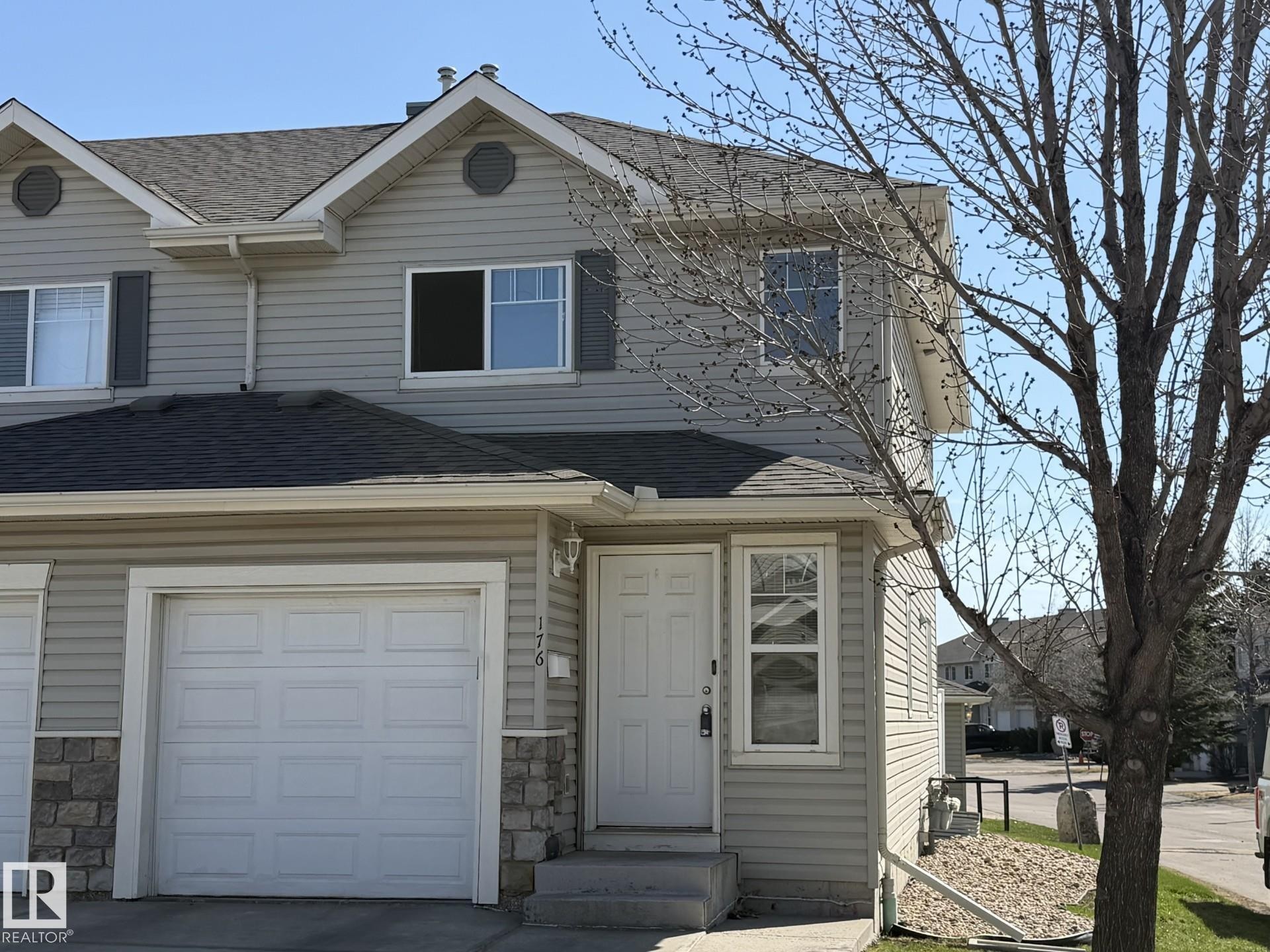176 230 Edwards Drive, Edmonton, AB - Outdoor
