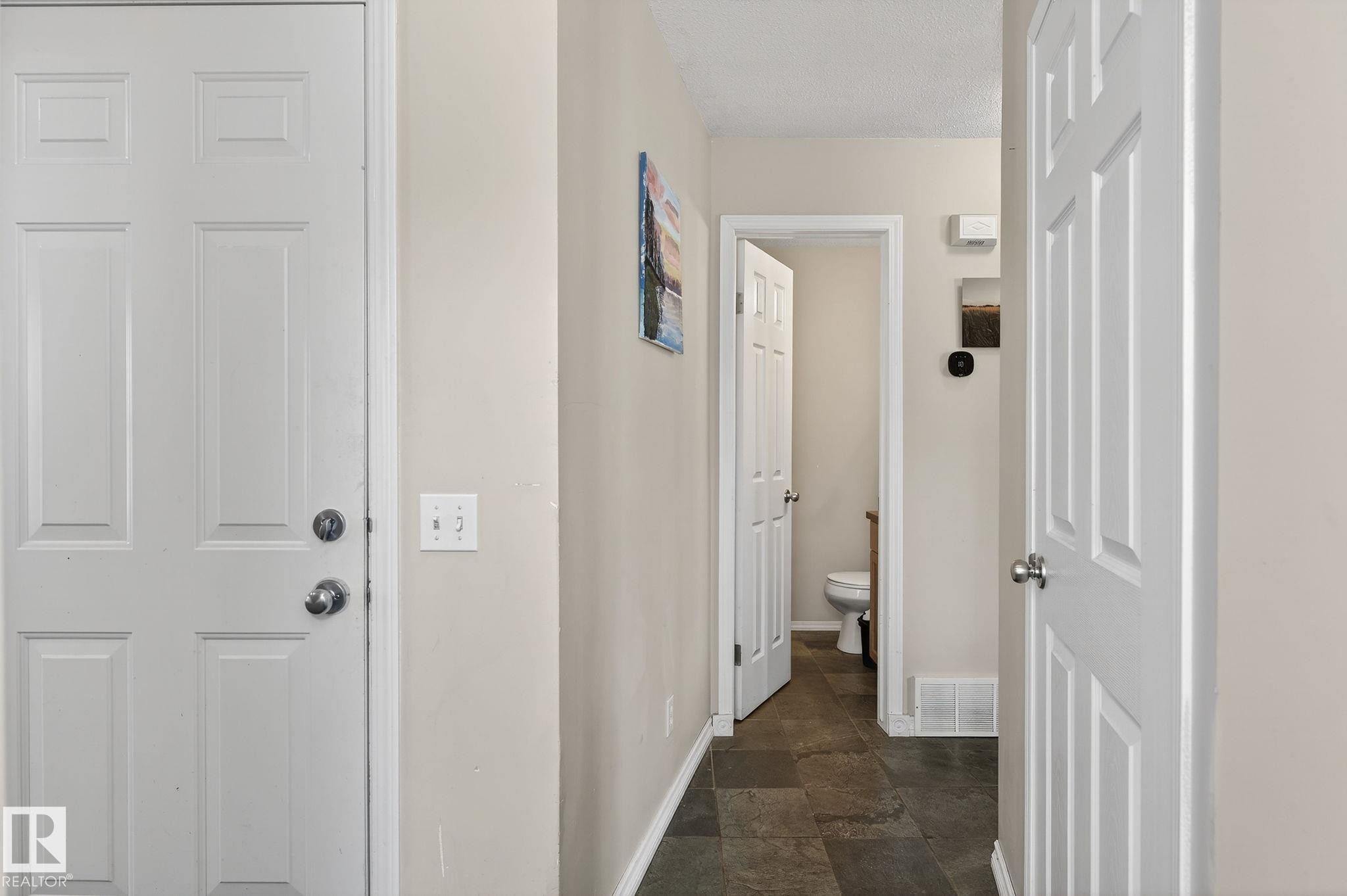 176 230 Edwards Drive, Edmonton, AB - Indoor Photo Showing Other Room