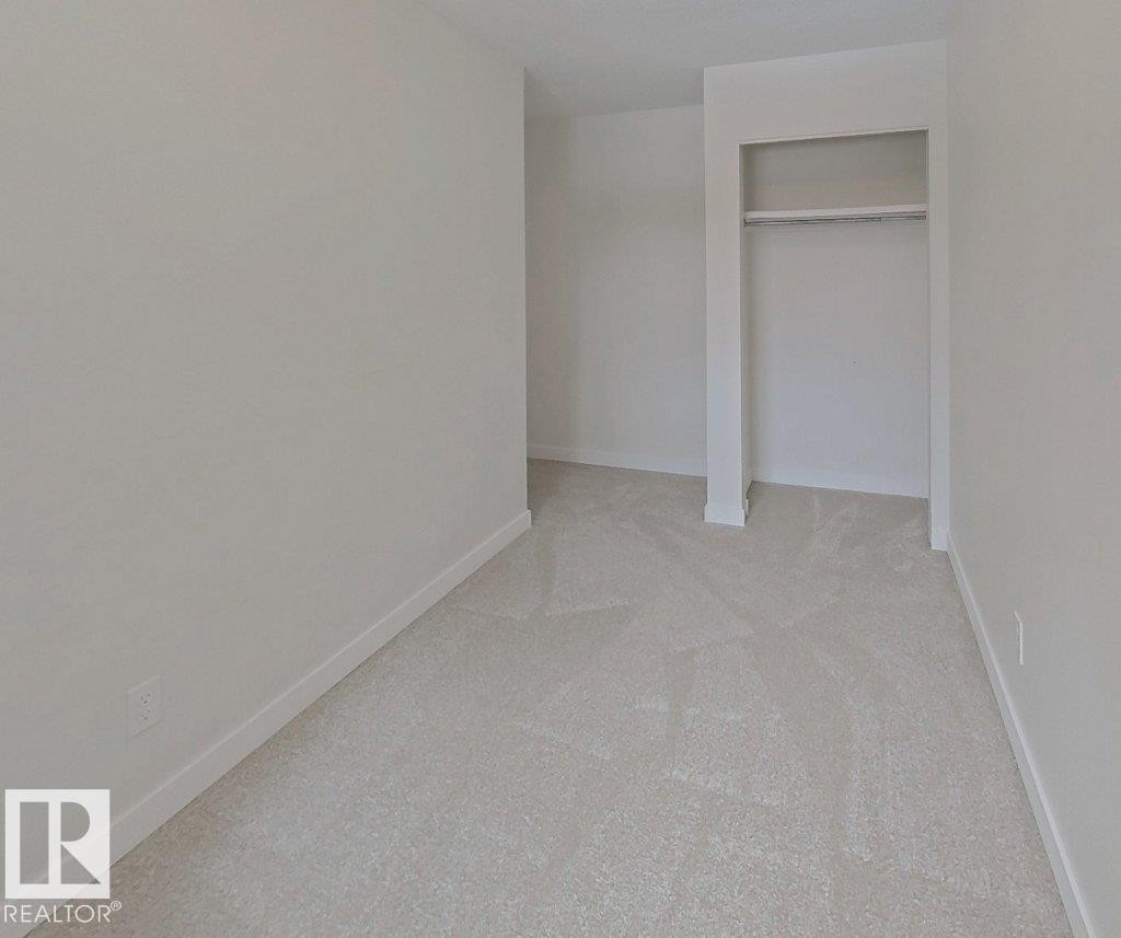 4507 35 Avenue, Edmonton, AB - Indoor Photo Showing Other Room