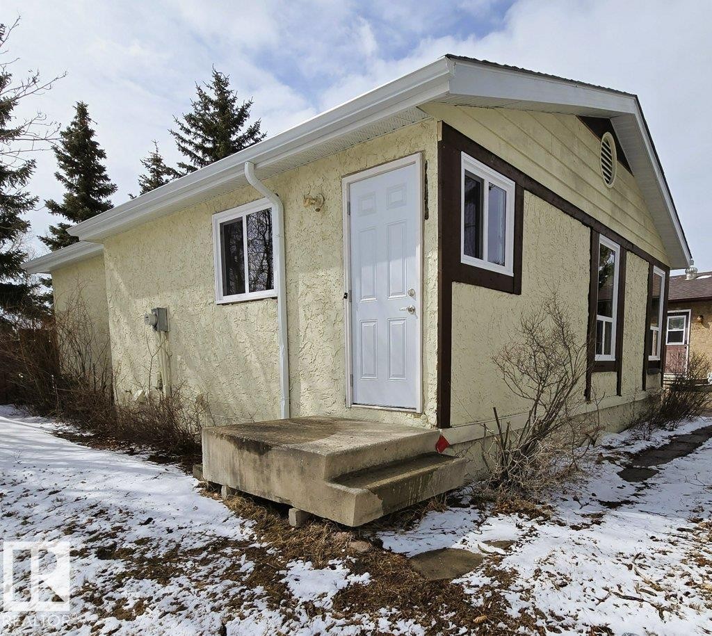 4507 35 Avenue, Edmonton, AB - Outdoor With Exterior