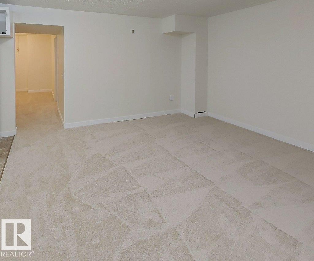 4507 35 Avenue, Edmonton, AB - Indoor Photo Showing Other Room