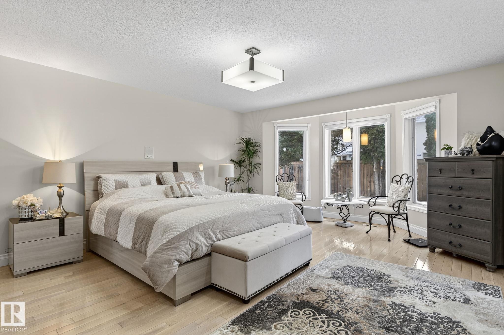 158 Wolf Ridge Place, Edmonton, AB - Indoor Photo Showing Bedroom