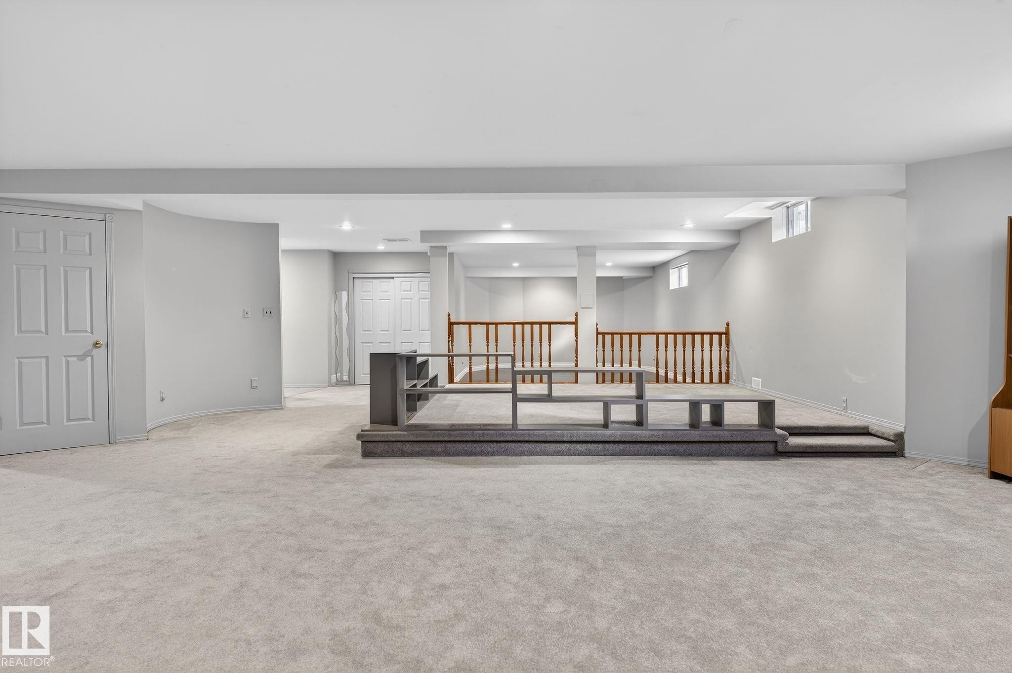 158 Wolf Ridge Place, Edmonton, AB - Indoor Photo Showing Other Room