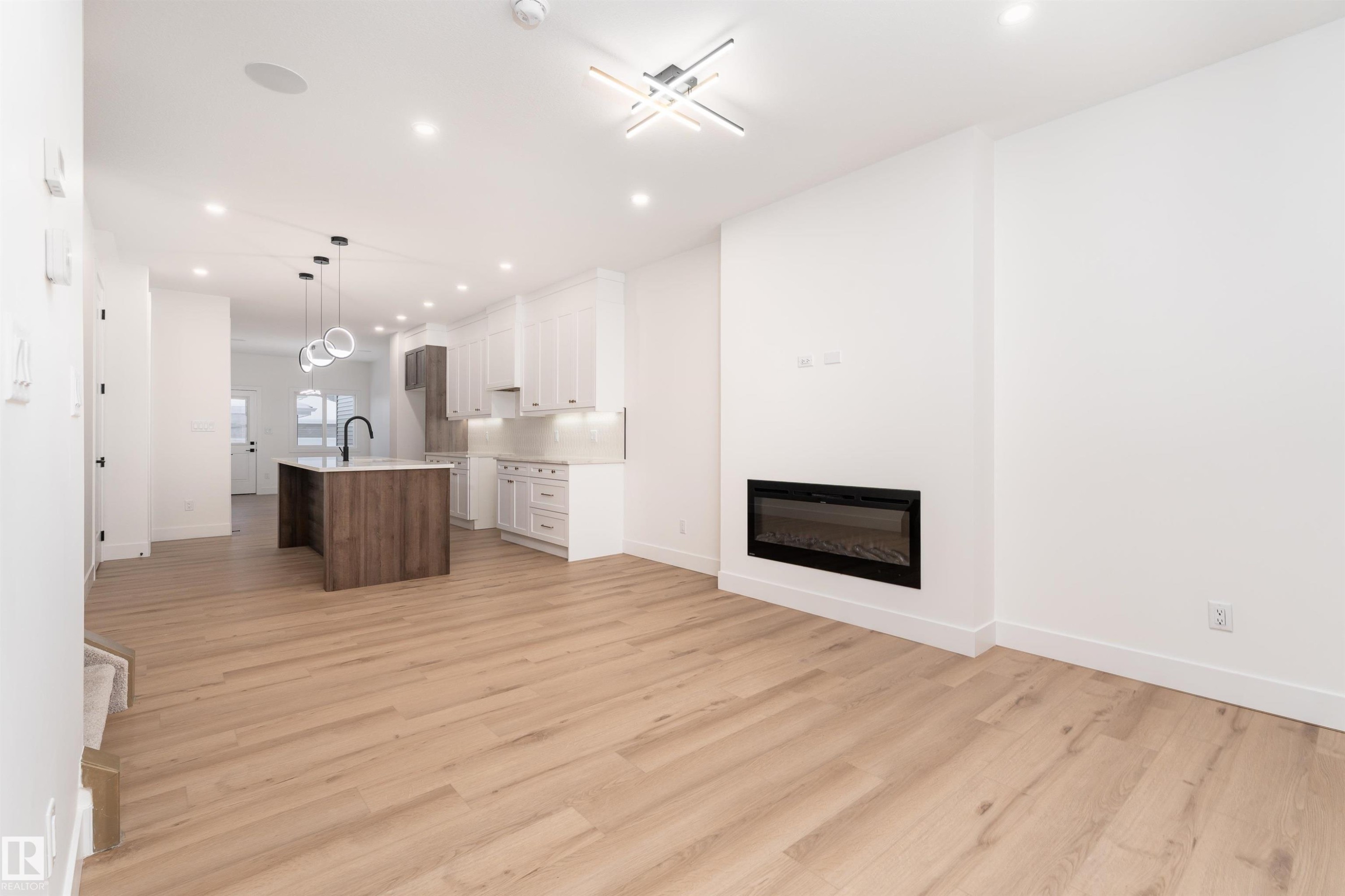 3109 Magpie Way, Edmonton, AB