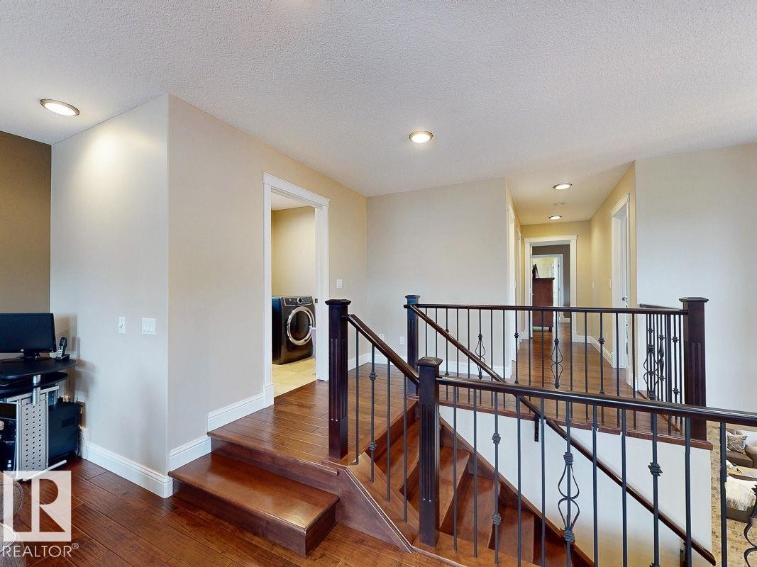 10617 174A Avenue, Edmonton, AB - Indoor Photo Showing Other Room