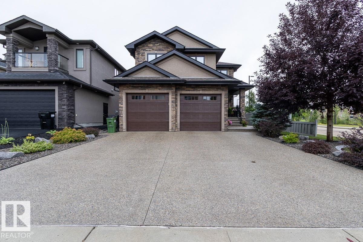 10617 174A Avenue, Edmonton, AB - Outdoor With Facade