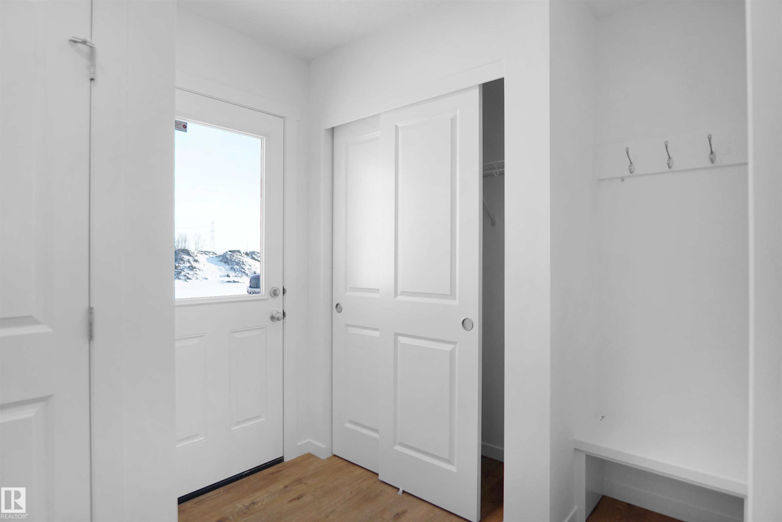 423 Aster Drive, Edmonton, AB - Indoor Photo Showing Other Room
