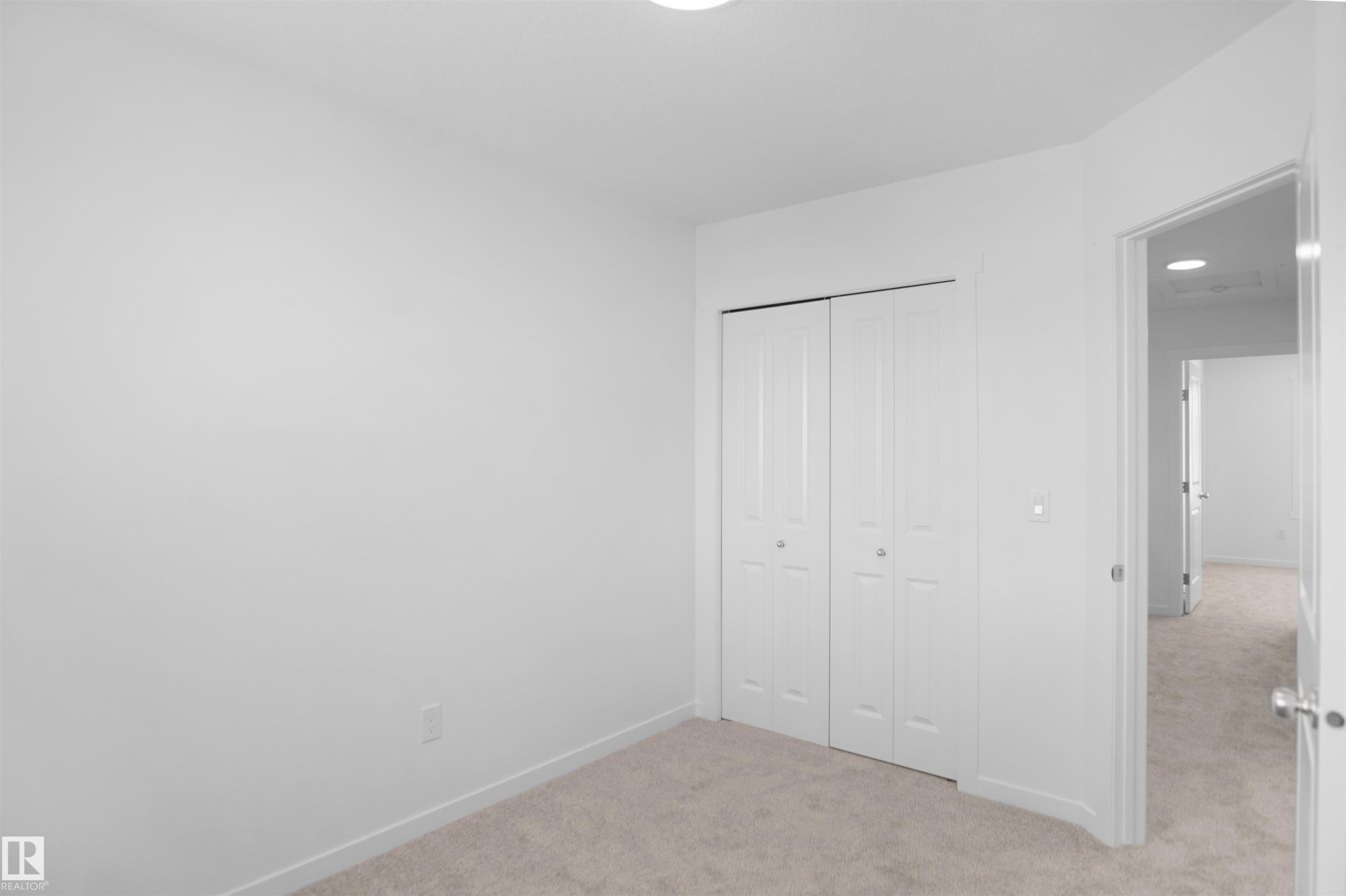 423 Aster Drive, Edmonton, AB - Indoor Photo Showing Other Room
