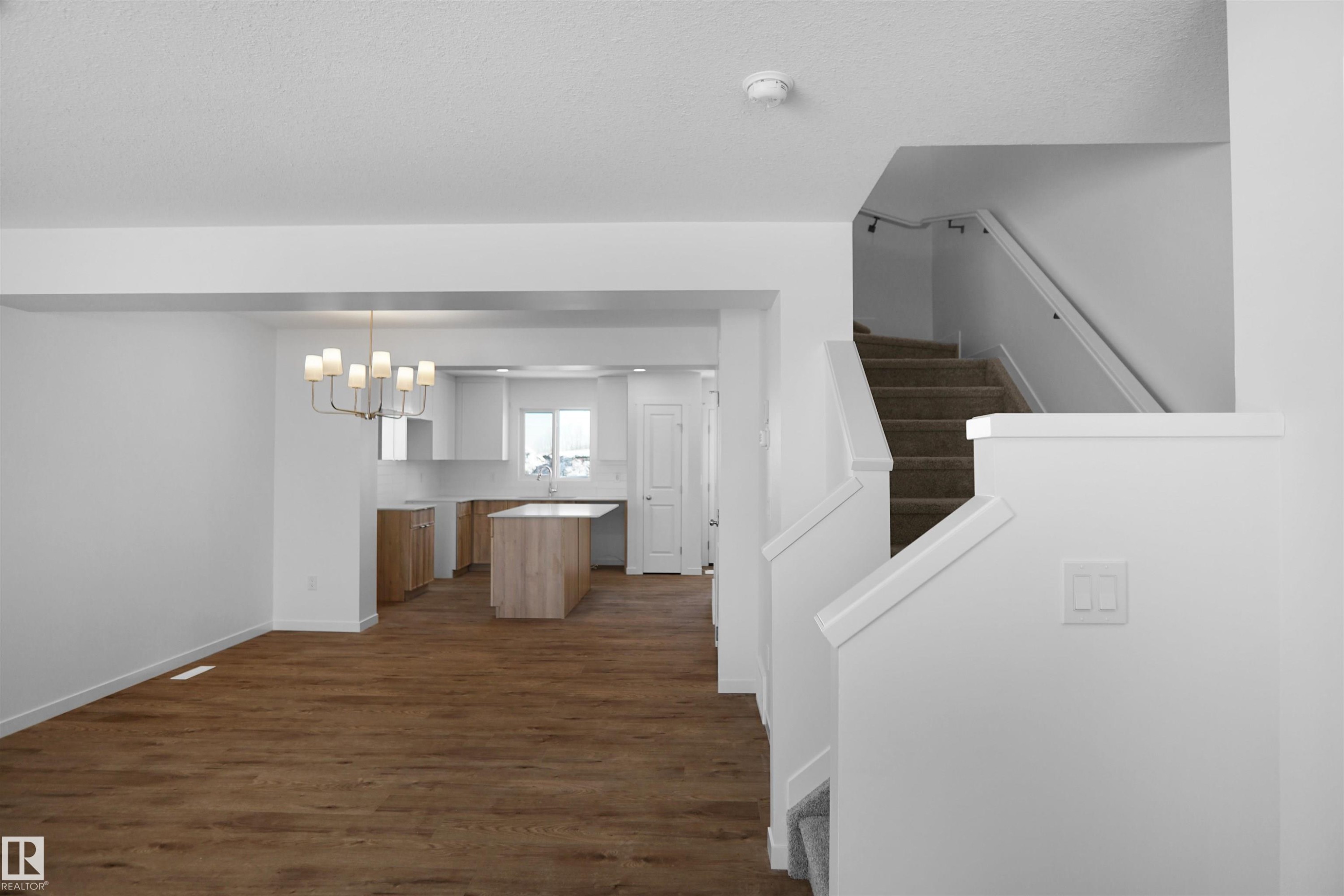 423 Aster Drive, Edmonton, AB - Indoor