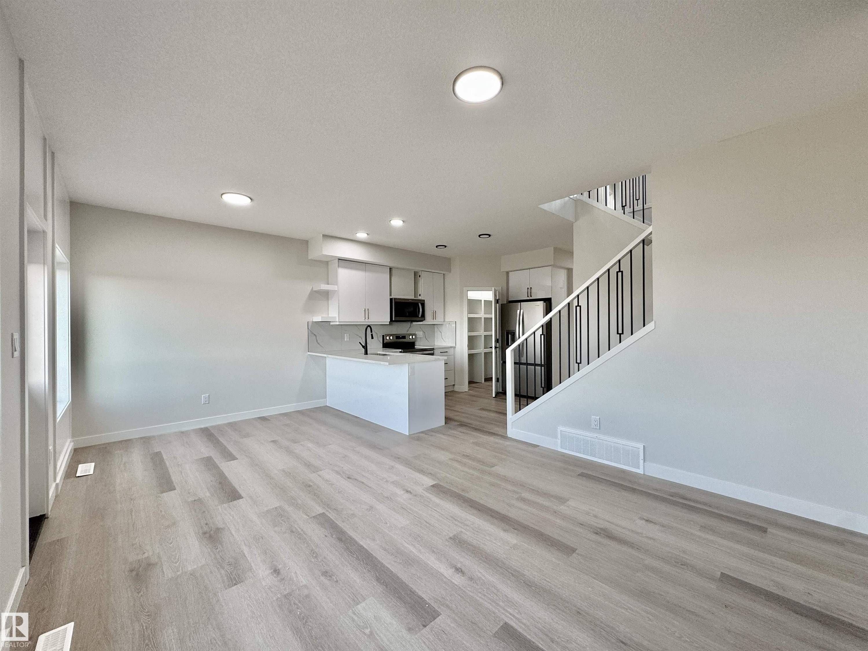 133 Pierwyck Loop, Spruce Grove, AB - Indoor