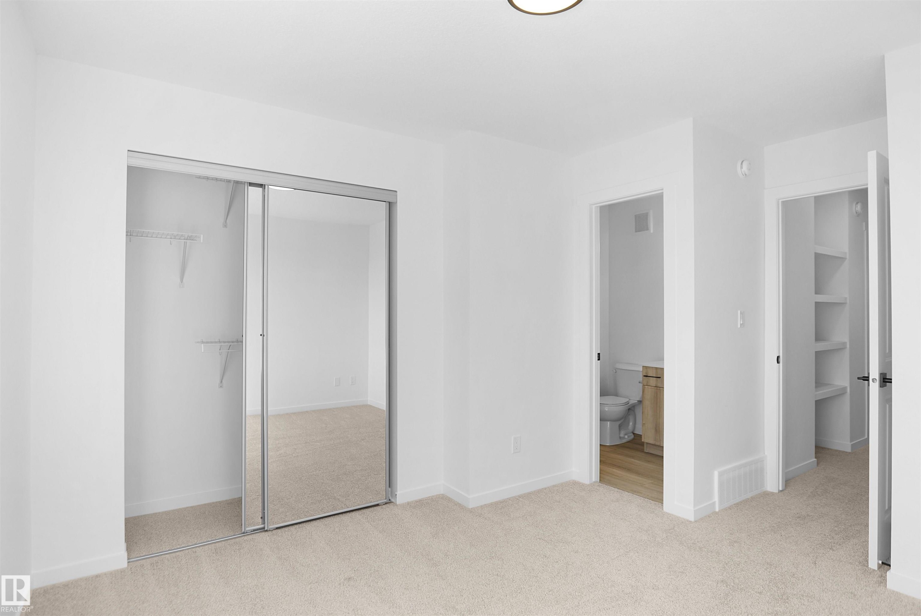 18720 18 Avenue, Edmonton, AB - Indoor Photo Showing Other Room