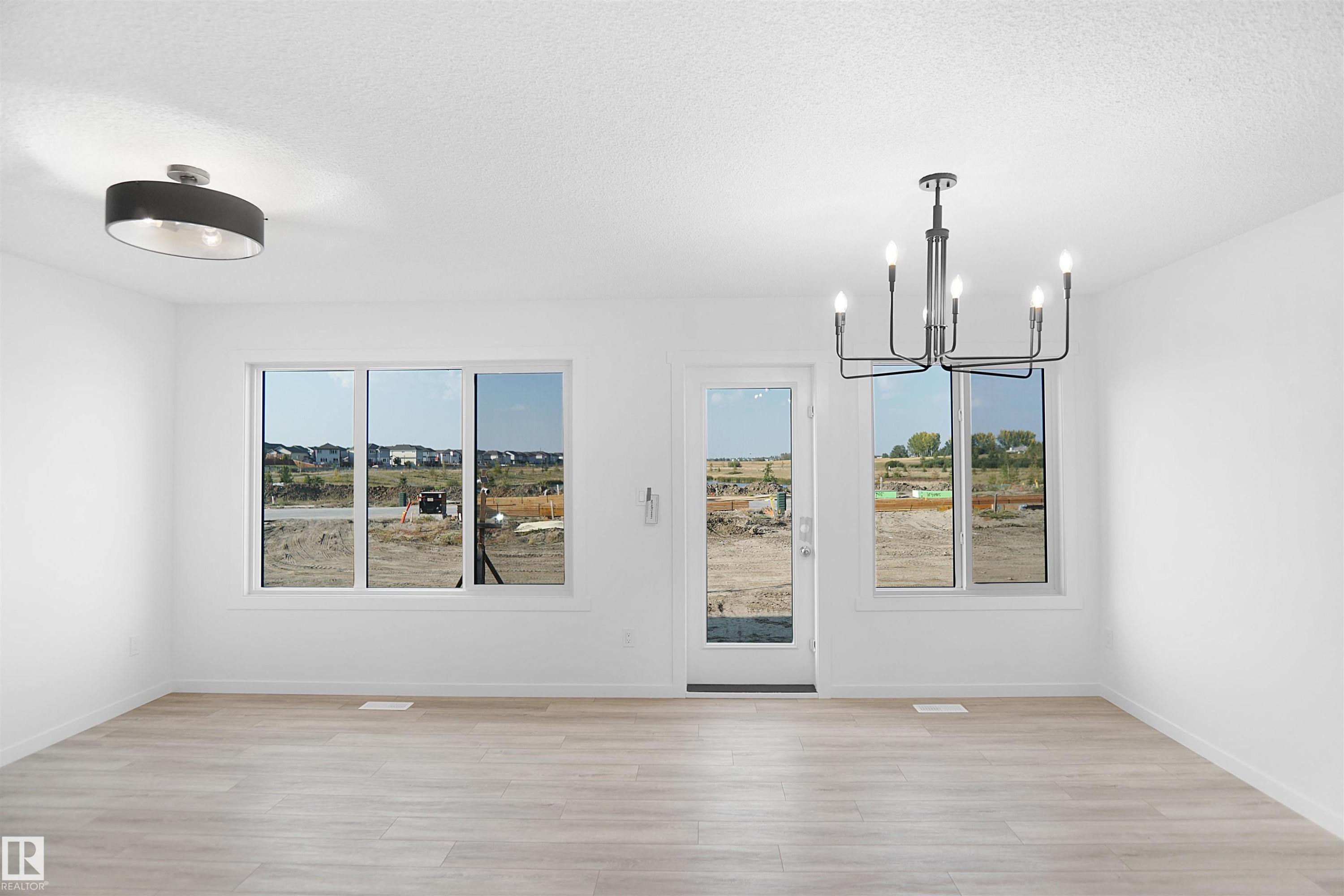 32 1430 Aster Way, Edmonton, AB - Indoor