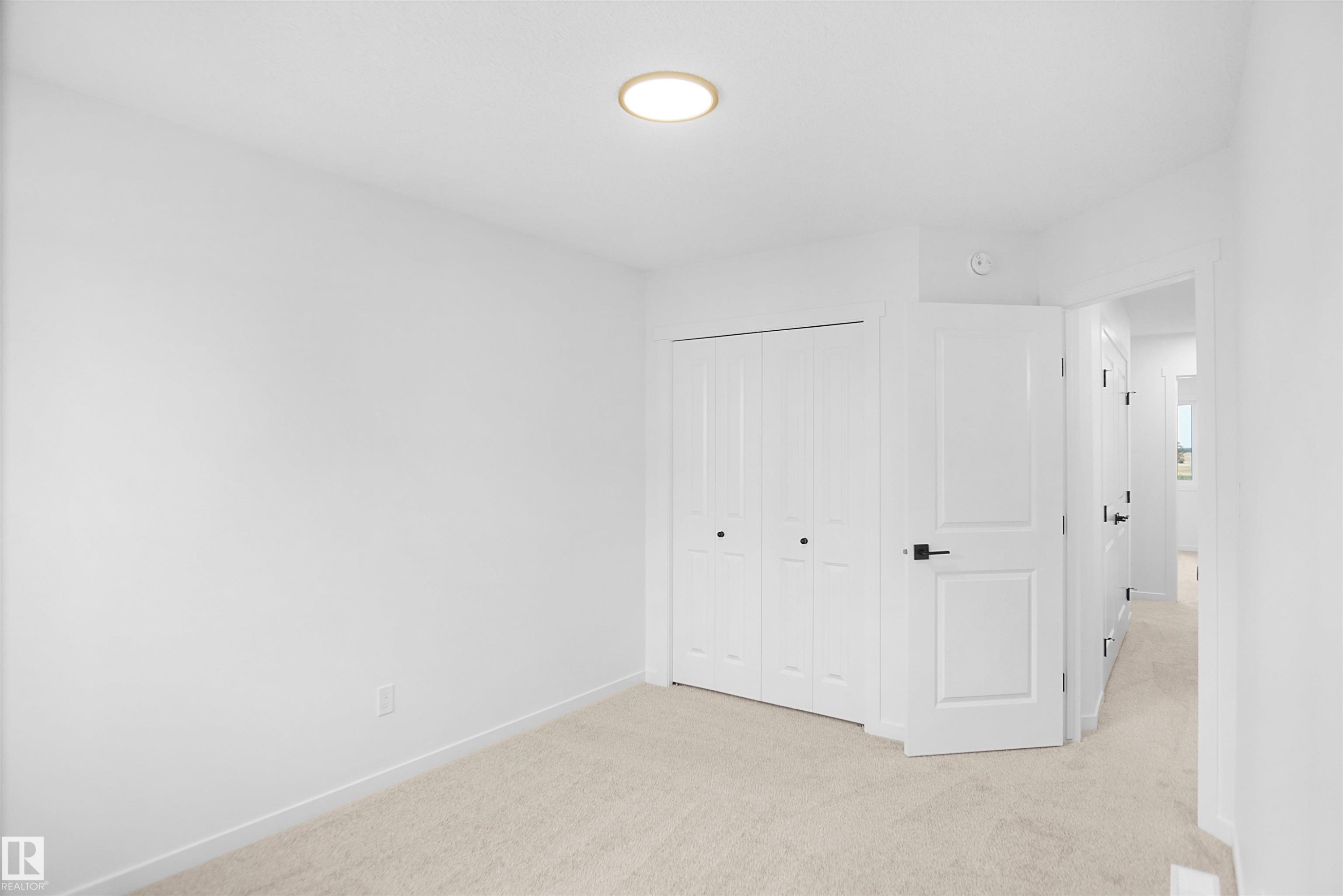 32 1430 Aster Way, Edmonton, AB - Indoor Photo Showing Other Room