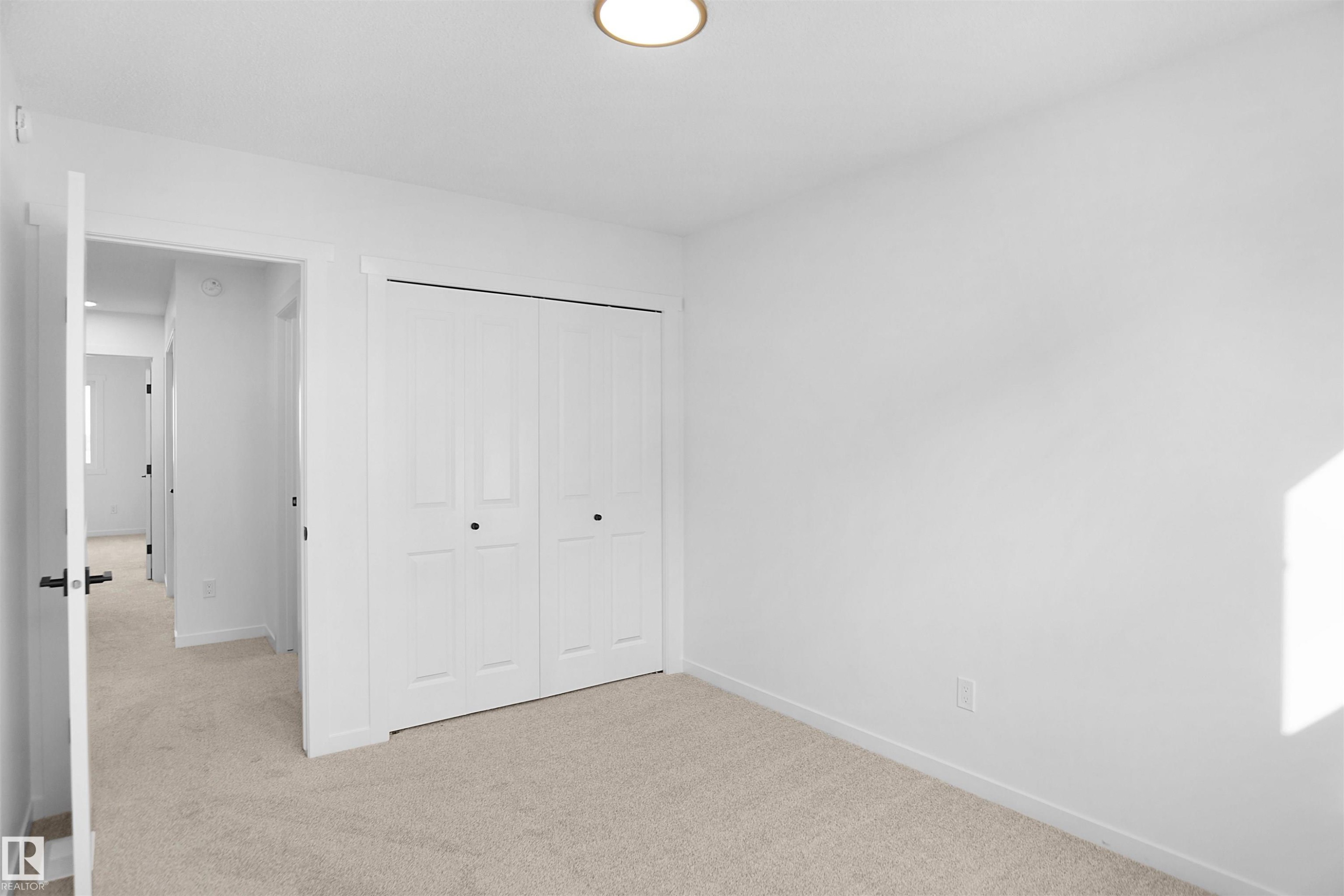 32 1430 Aster Way, Edmonton, AB - Indoor Photo Showing Other Room
