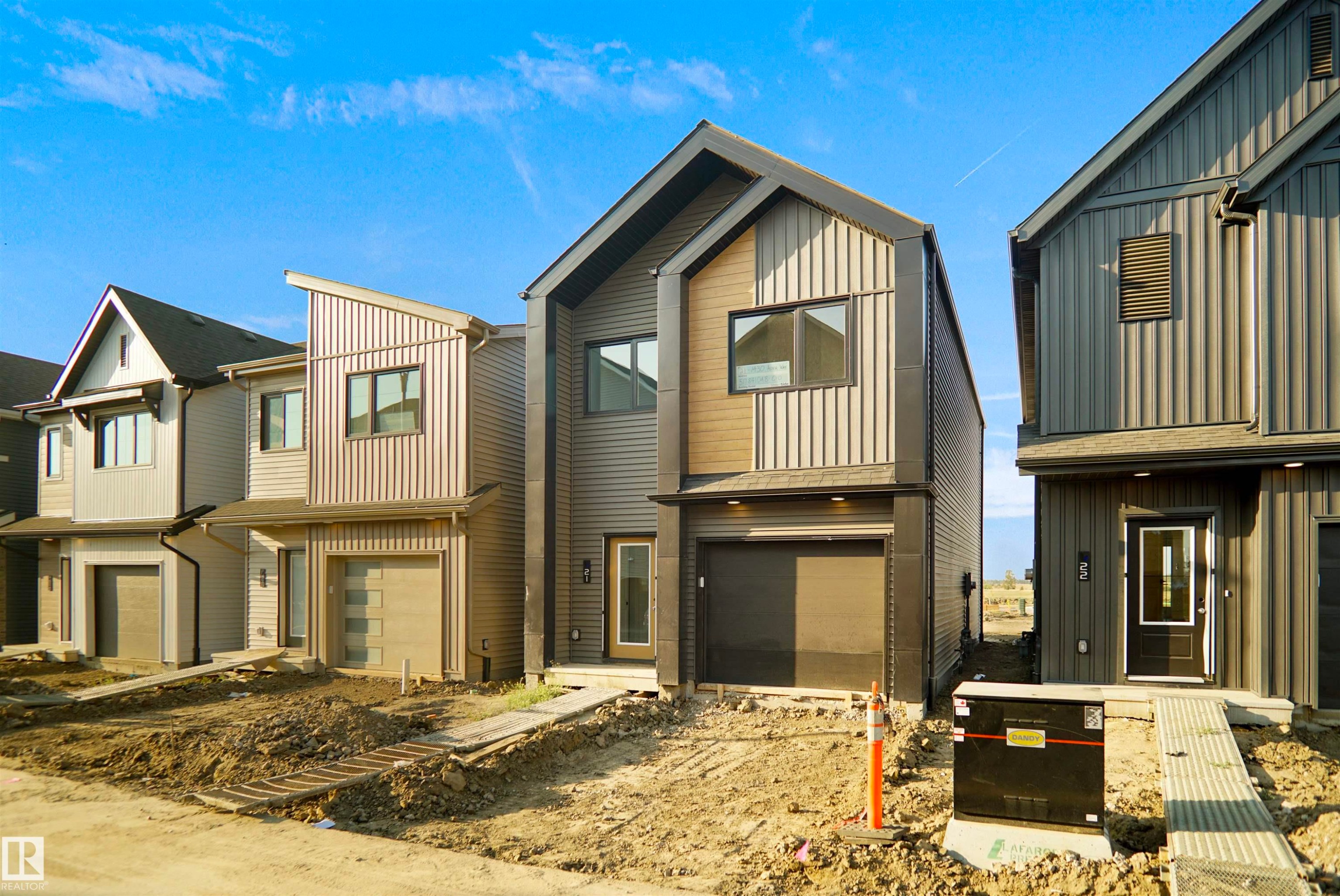 32 1430 Aster Way, Edmonton, AB - Outdoor